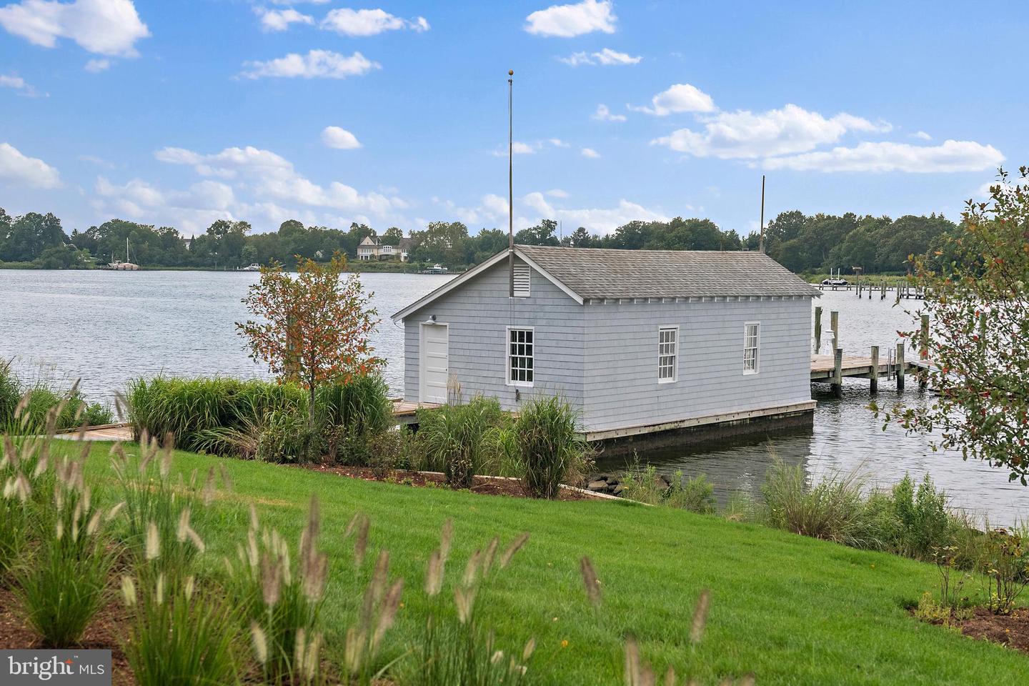 Annapolis, Maryland, 21403, United States, 4 Bedrooms Bedrooms, ,6 BathroomsBathrooms,Residential,For Sale,1940452