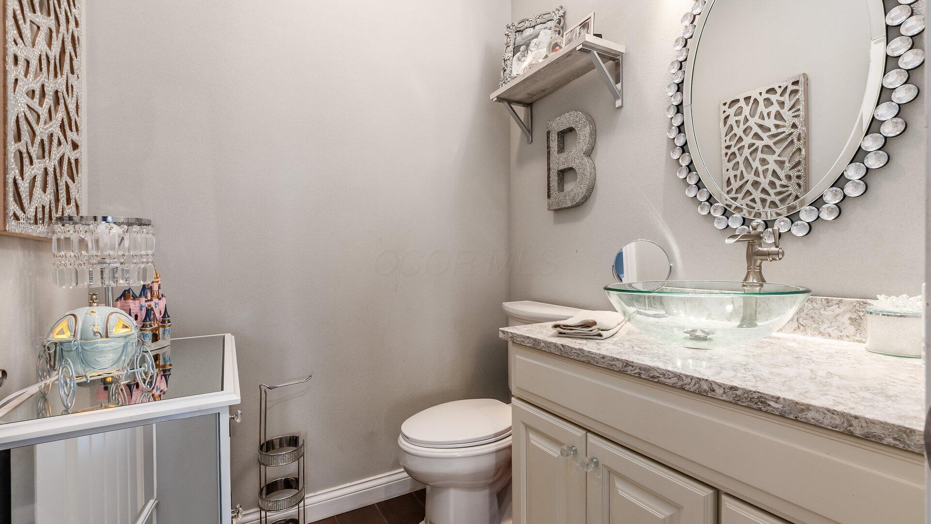 Hebron, Ohio, 43025, United States, 5 Bedrooms Bedrooms, ,5 BathroomsBathrooms,Residential,For Sale,1988631