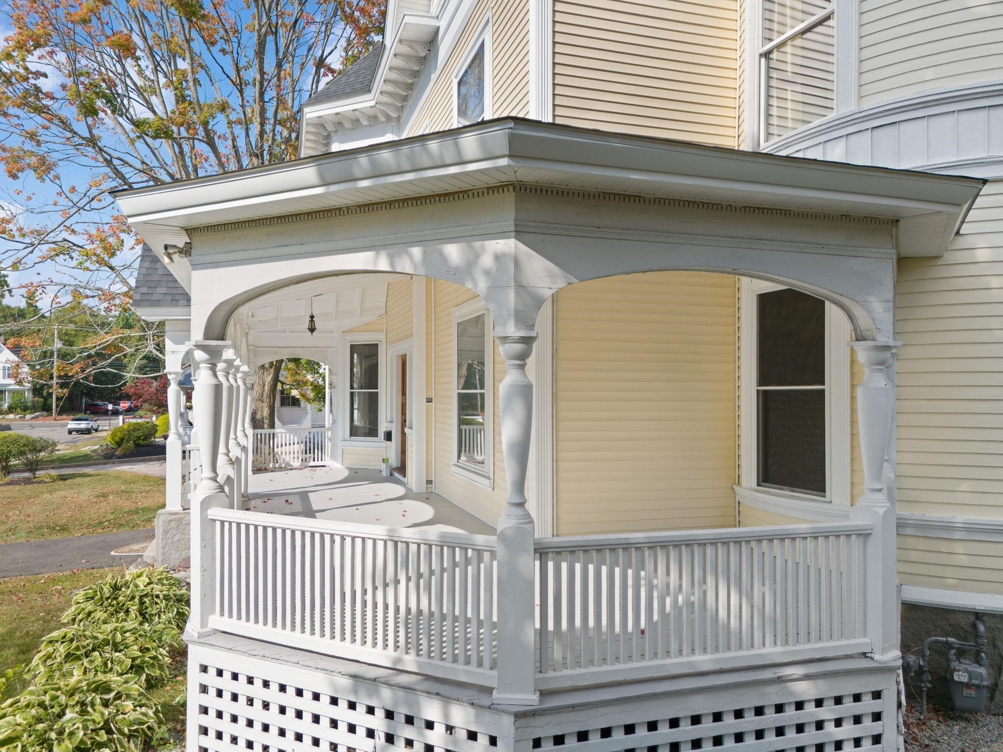 Manchester, New Hampshire, 03104, United States, 5 Bedrooms Bedrooms, ,6 BathroomsBathrooms,Residential,For Sale,1779351