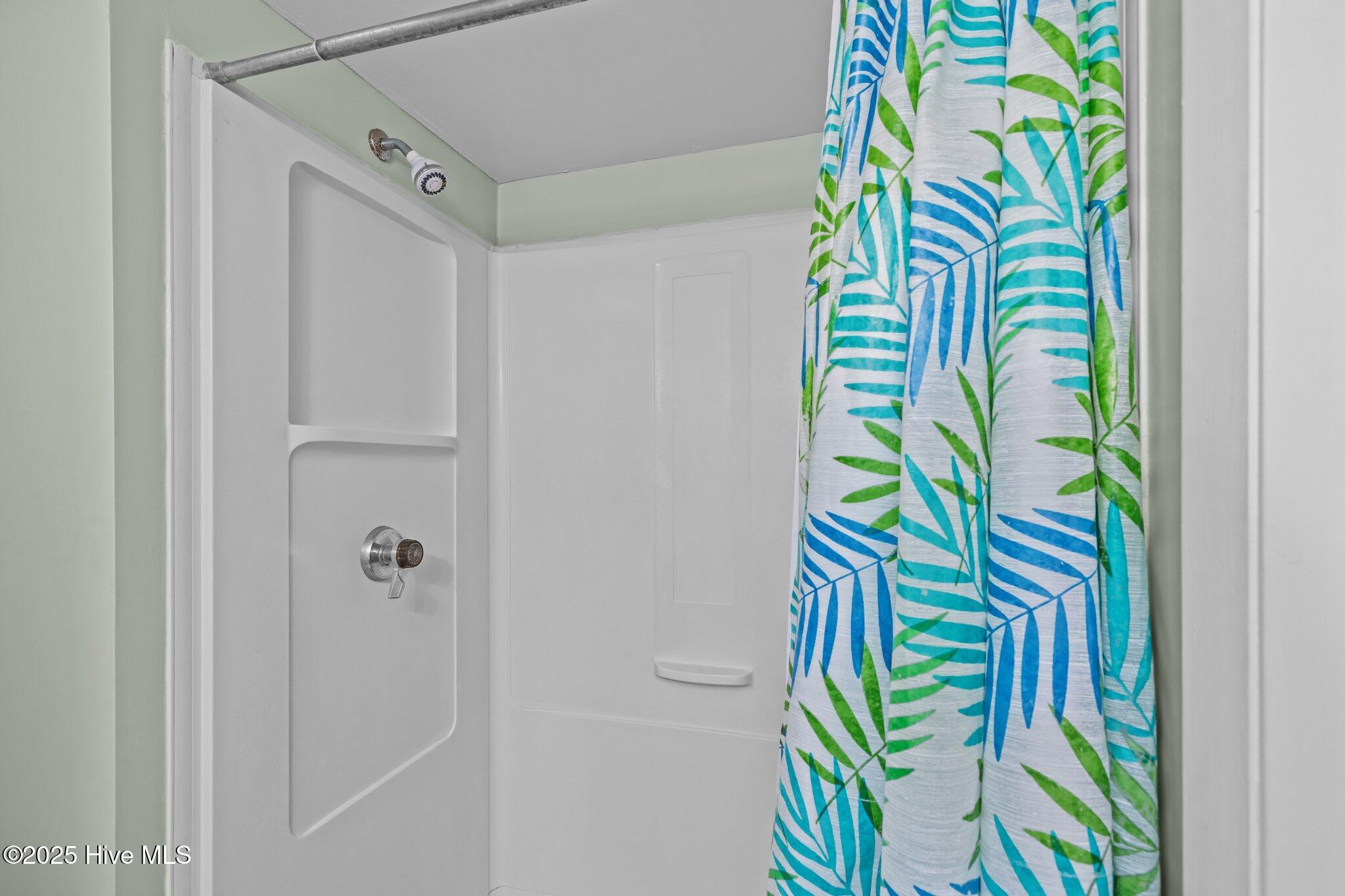Indian Beach, North Carolina, 28512, United States, 2 Bedrooms Bedrooms, ,2 BathroomsBathrooms,Residential,For Sale,1882598