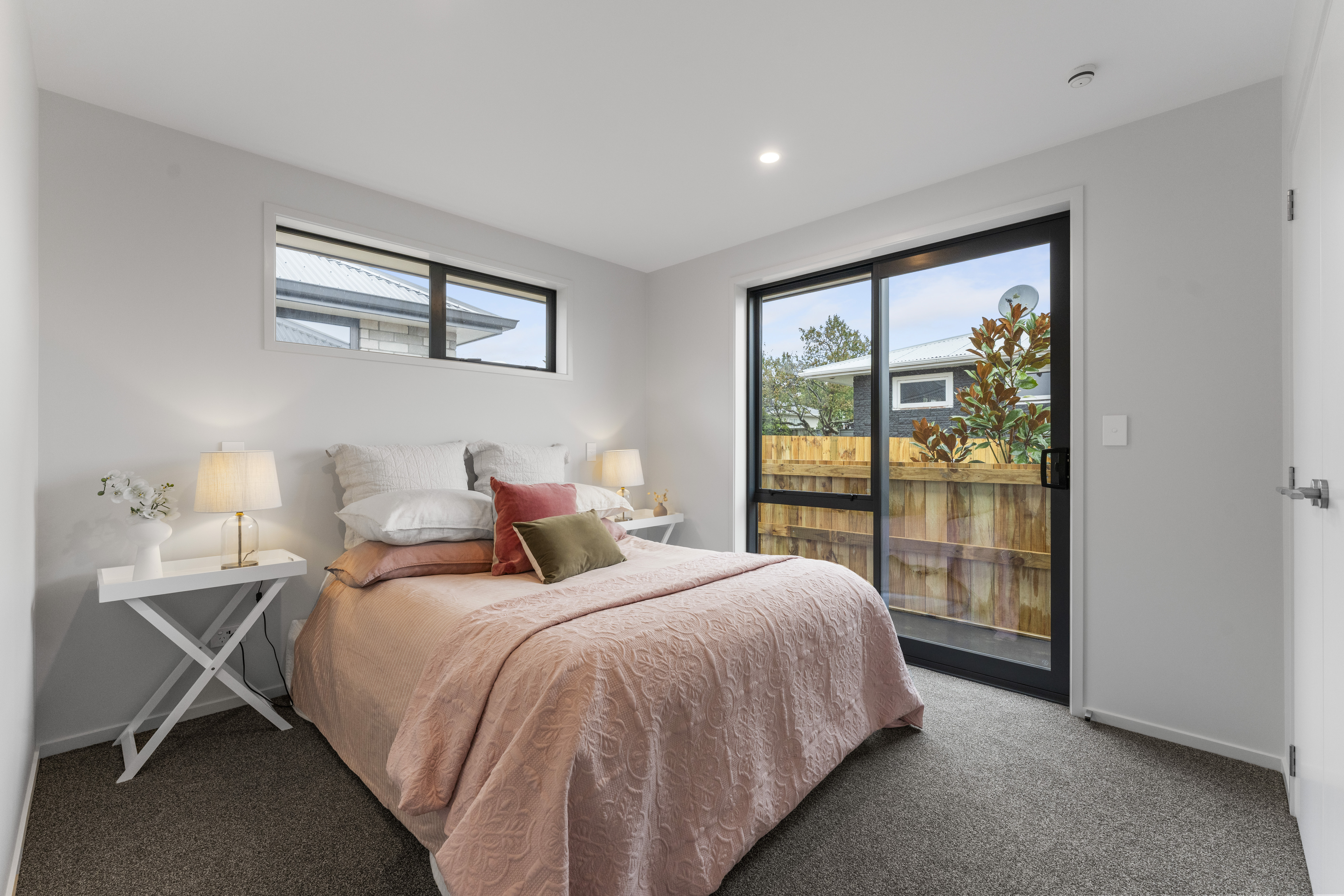  Brand New Development – Five Modern Two-Bedroom Homes - 物件實景