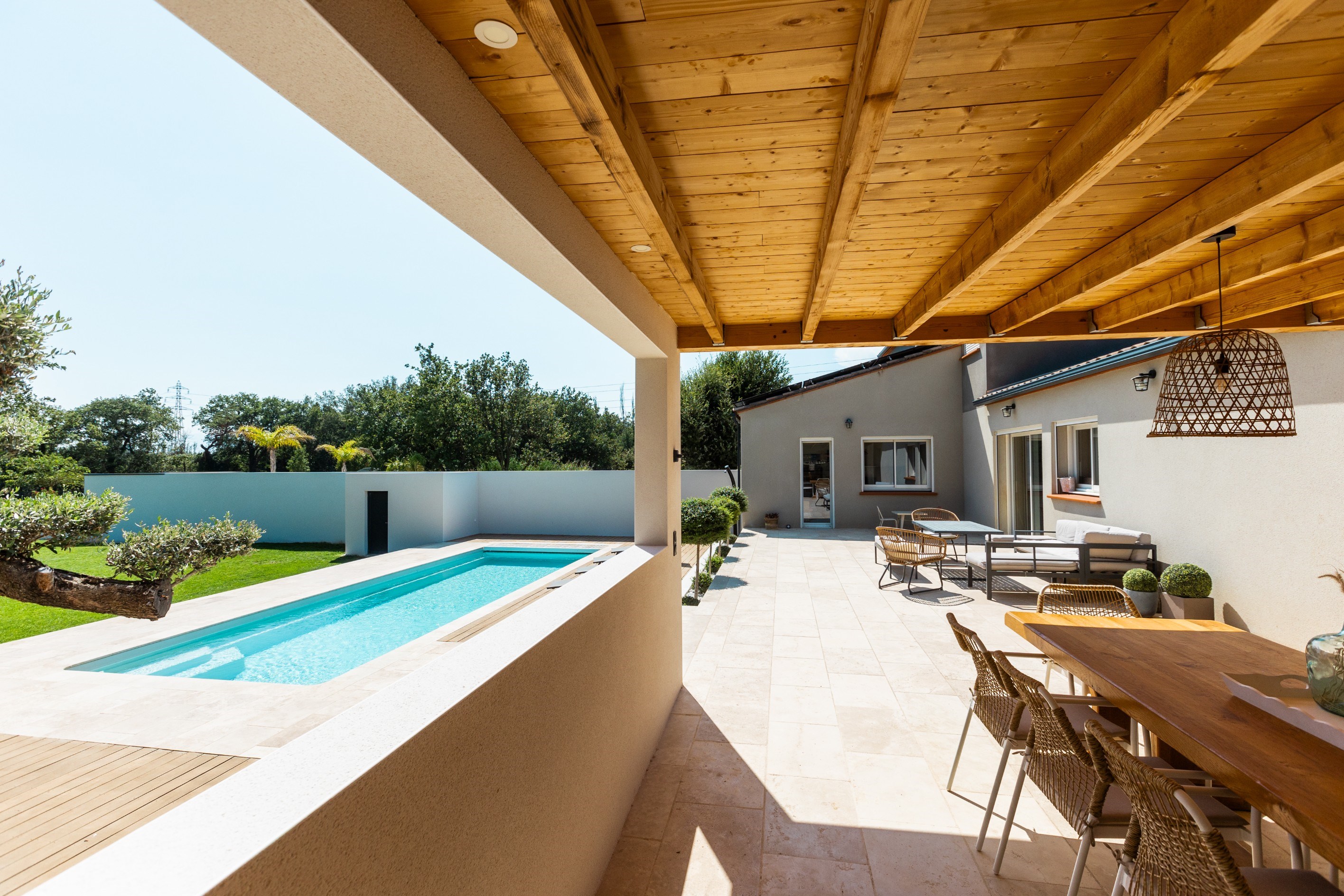  SPACIOUS VILLA WITH A COUNTRY FEEL IN THE CITY - 物件實景