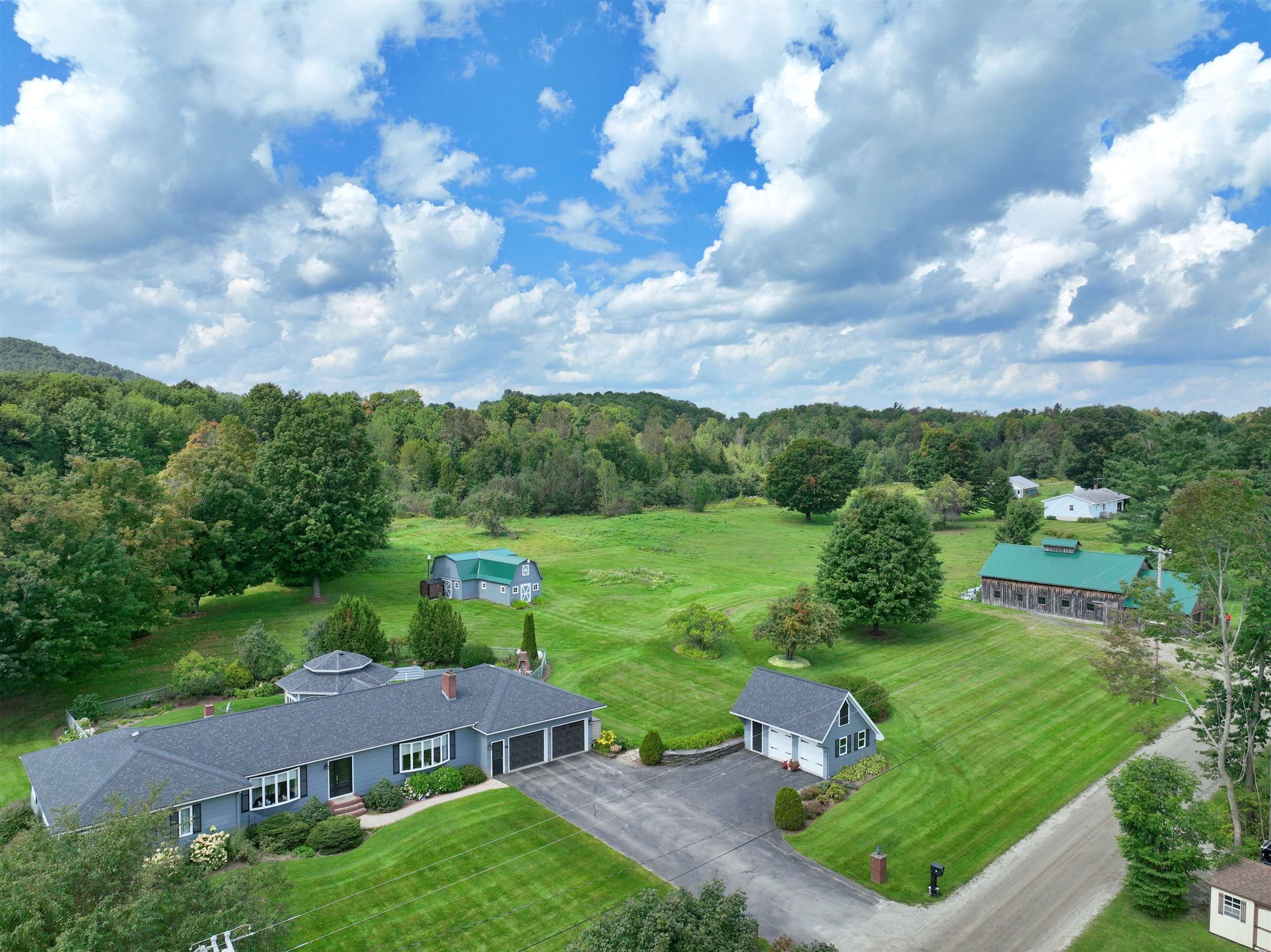 Irasburg, Vermont, 05845, United States, 3 Bedrooms Bedrooms, ,Residential,For Sale,1983686