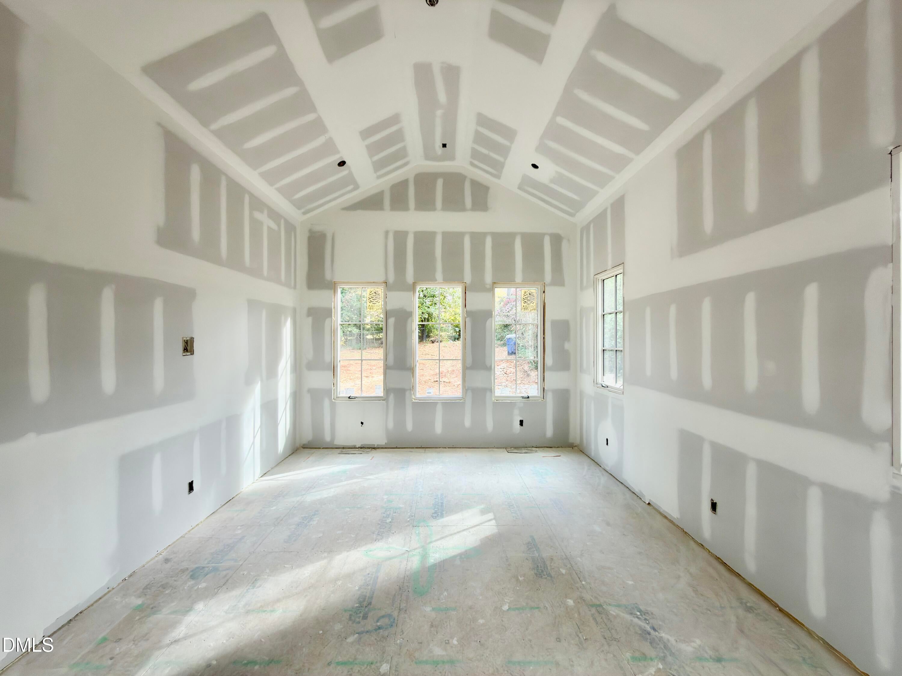 Raleigh, North Carolina, 27608, United States, 4 Bedrooms Bedrooms, ,6 BathroomsBathrooms,Residential,For Sale,1988275