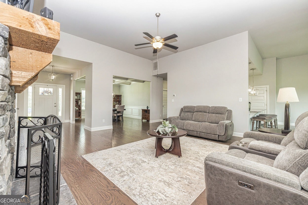 Newnan, Georgia, 30263, United States, 4 Bedrooms Bedrooms, ,3 BathroomsBathrooms,Residential,For Sale,2005138