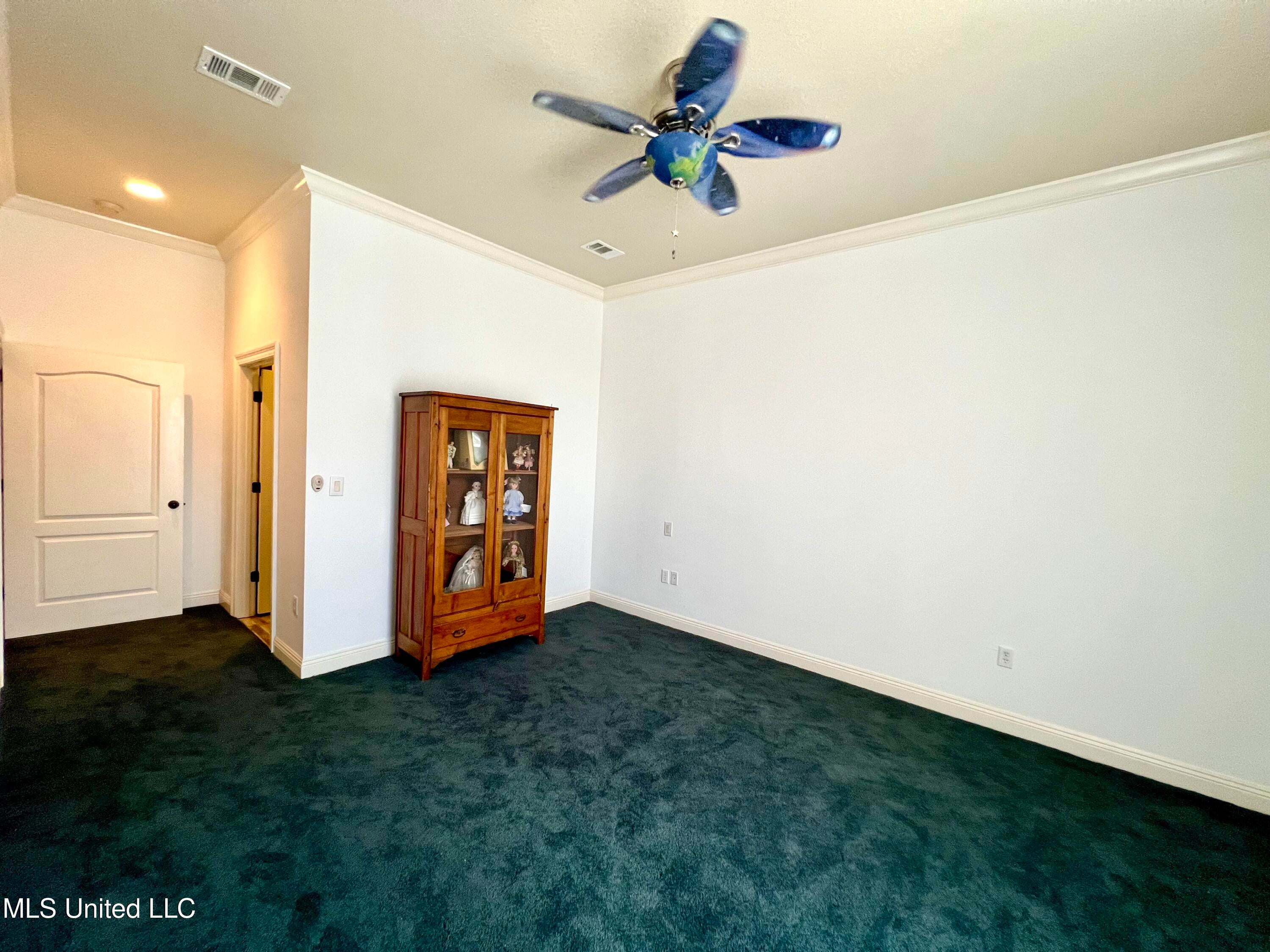 Pascagoula, Mississippi, 39567, United States, 4 Bedrooms Bedrooms, ,3 BathroomsBathrooms,Residential,For Sale,1732005