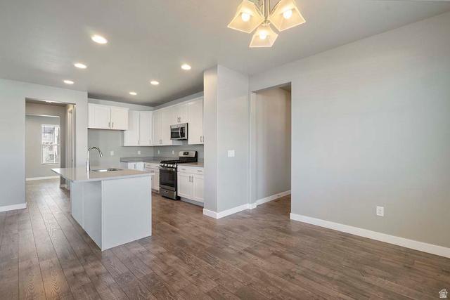 Lehi, Utah, 84048, United States, 4 Bedrooms Bedrooms, ,3 BathroomsBathrooms,Residential,For Sale,2012863