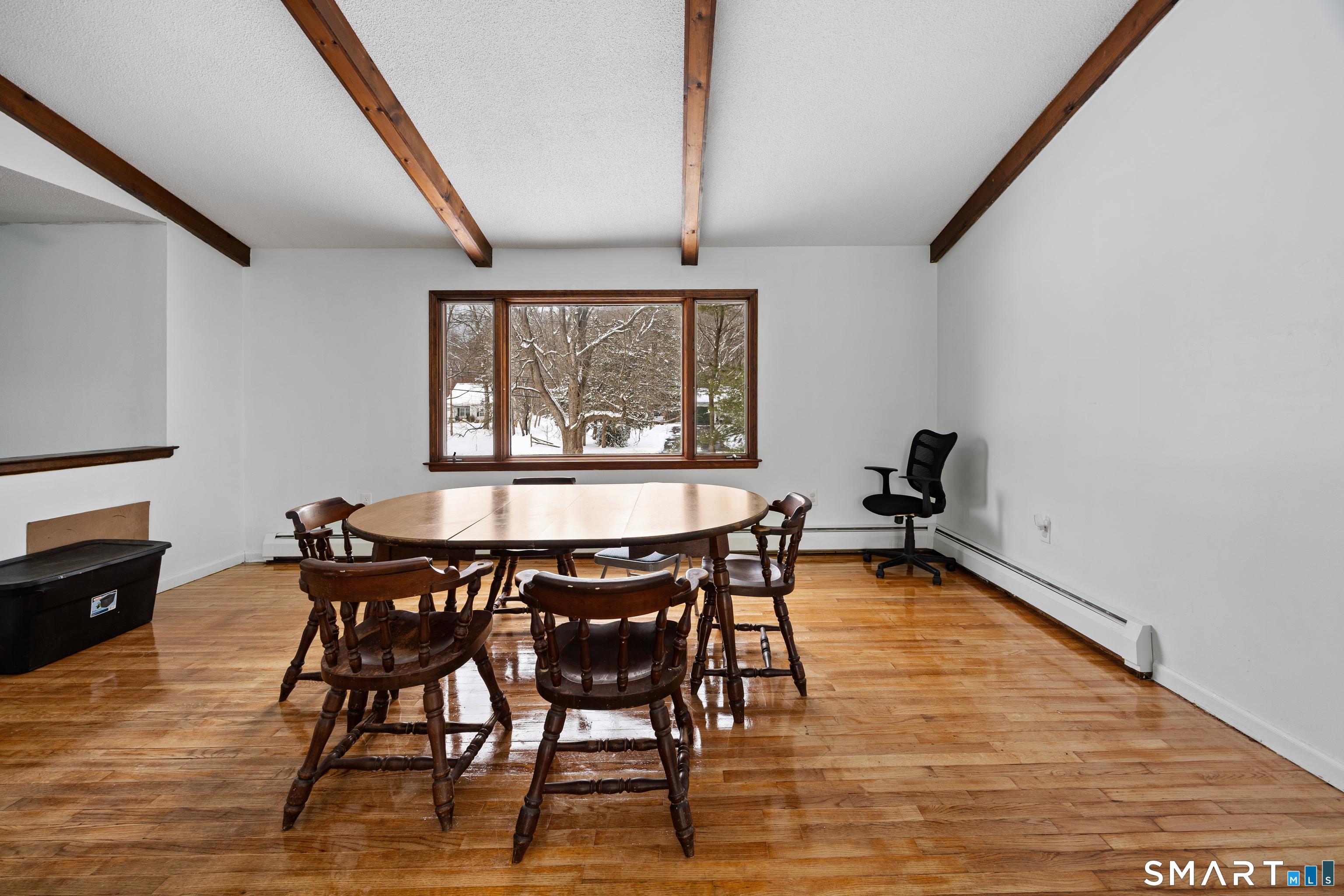 Southington, Connecticut, 06489, United States, 5 Bedrooms Bedrooms, ,3 BathroomsBathrooms,Residential,For Sale,2007439