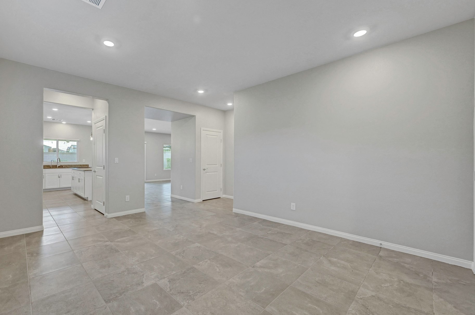  Spacious Valley Vista 5BR with Loft, 3-Car Garage & Premium Lot Size - 物件實景