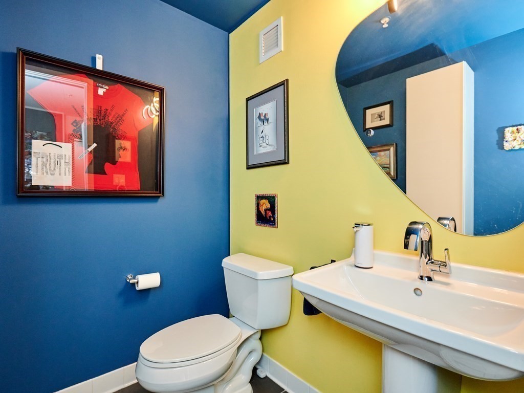 Cambridge, Massachusetts, 02141, United States, 1 Bedroom Bedrooms, ,2 BathroomsBathrooms,Residential,For Sale,1976381