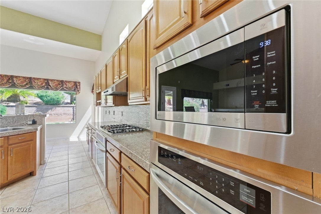 Las Vegas, Nevada, 89110, United States, 6 Bedrooms Bedrooms, ,3 BathroomsBathrooms,Residential,For Sale,1987091