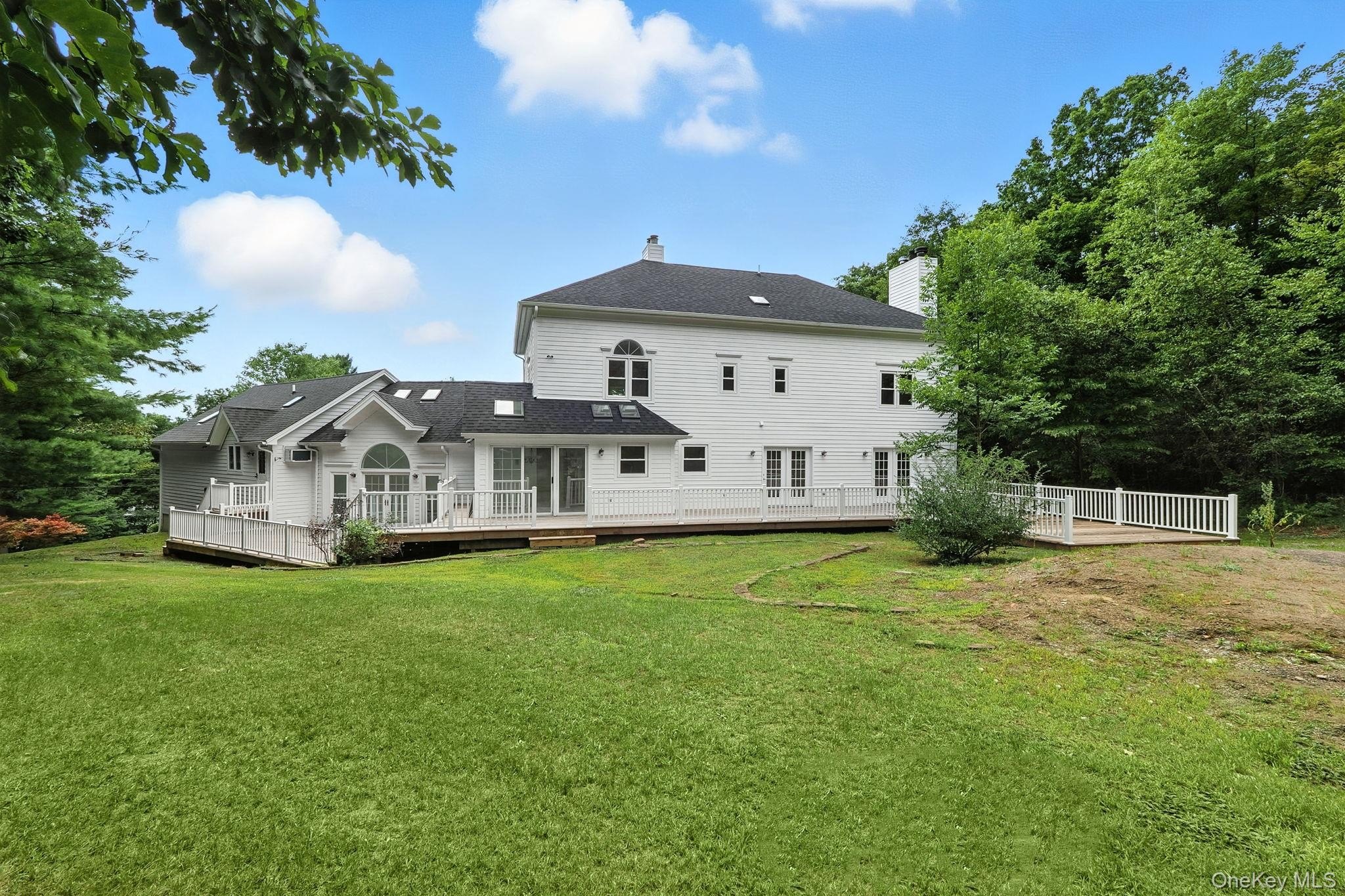 Red Hook, New York, 12571, United States, 5 Bedrooms Bedrooms, ,4 BathroomsBathrooms,Residential,For Sale,1978278