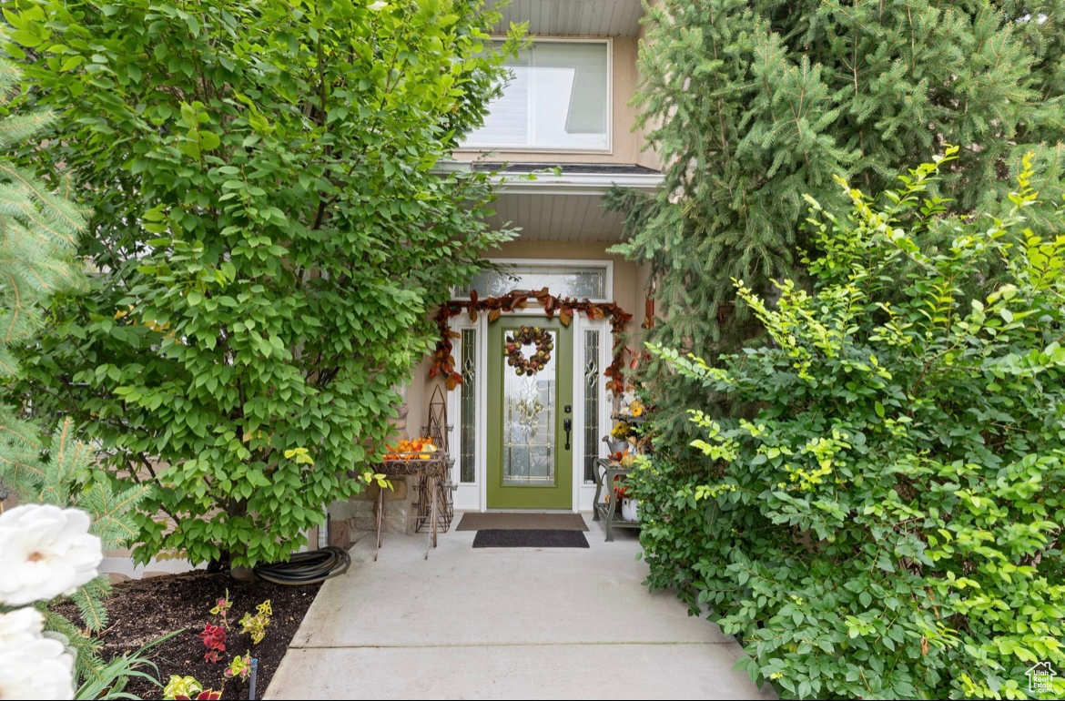 Riverton, Utah, 84065, United States, 6 Bedrooms Bedrooms, ,4 BathroomsBathrooms,Residential,For Sale,1983614