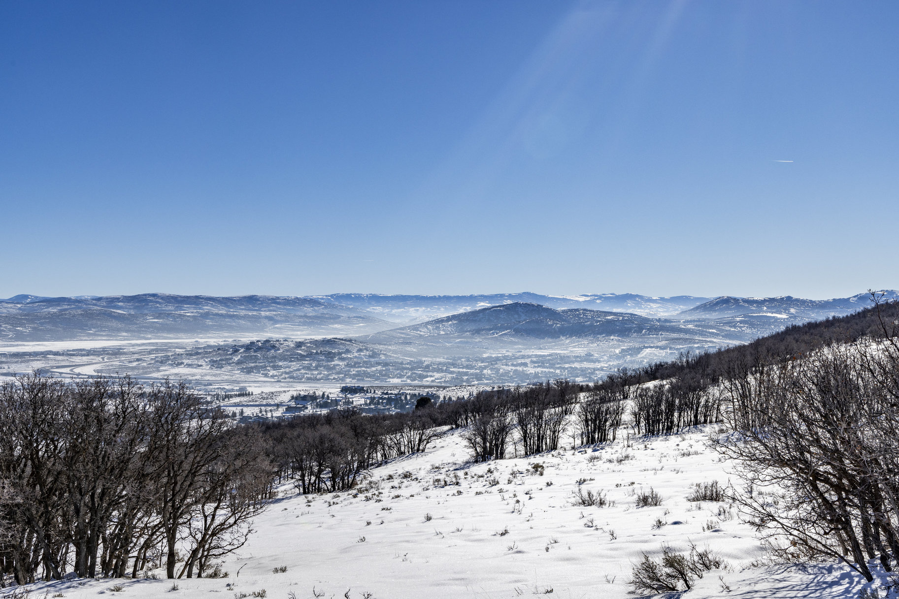  Privacy, Mountain Views, Downhill Build and Build up to Four Structures - 物件實景