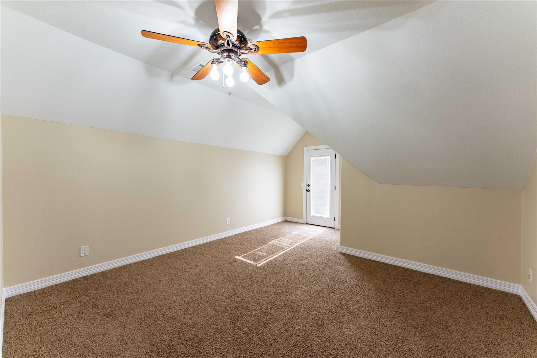 Paris, Texas, 75462, United States, 4 Bedrooms Bedrooms, ,4 BathroomsBathrooms,Residential,For Sale,1979058