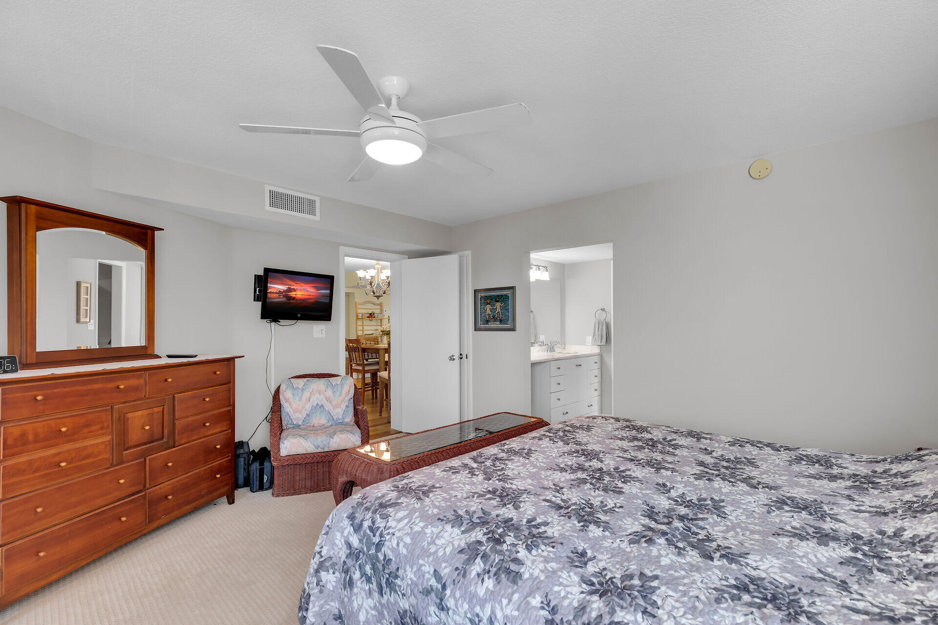 MARATHON, Florida, 33050, United States, 3 Bedrooms Bedrooms, ,2 BathroomsBathrooms,Residential,For Sale,1696068