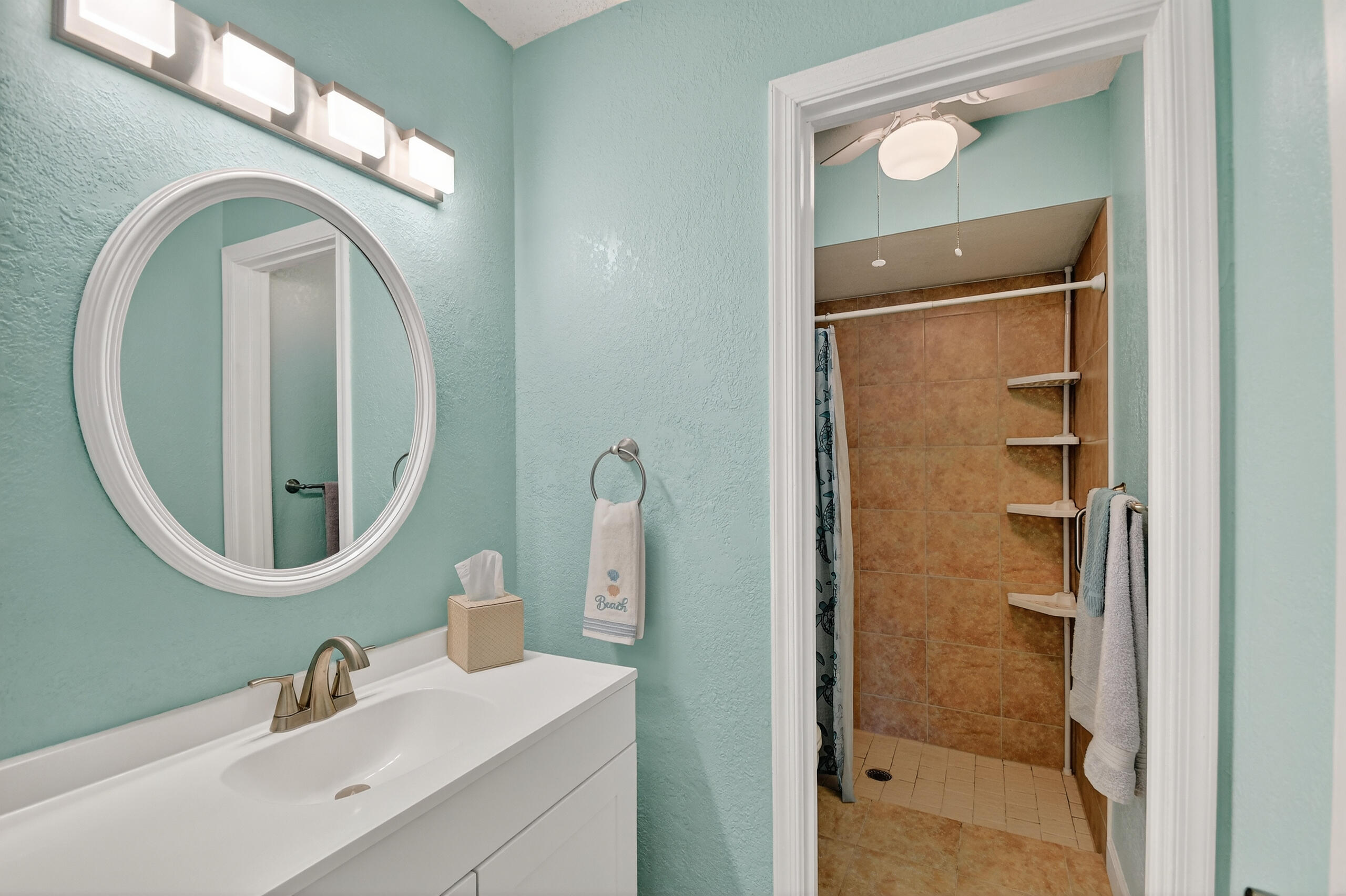 West Palm Beach, Florida, 33406, United States, 3 Bedrooms Bedrooms, ,2 BathroomsBathrooms,Residential,For Sale,1998393