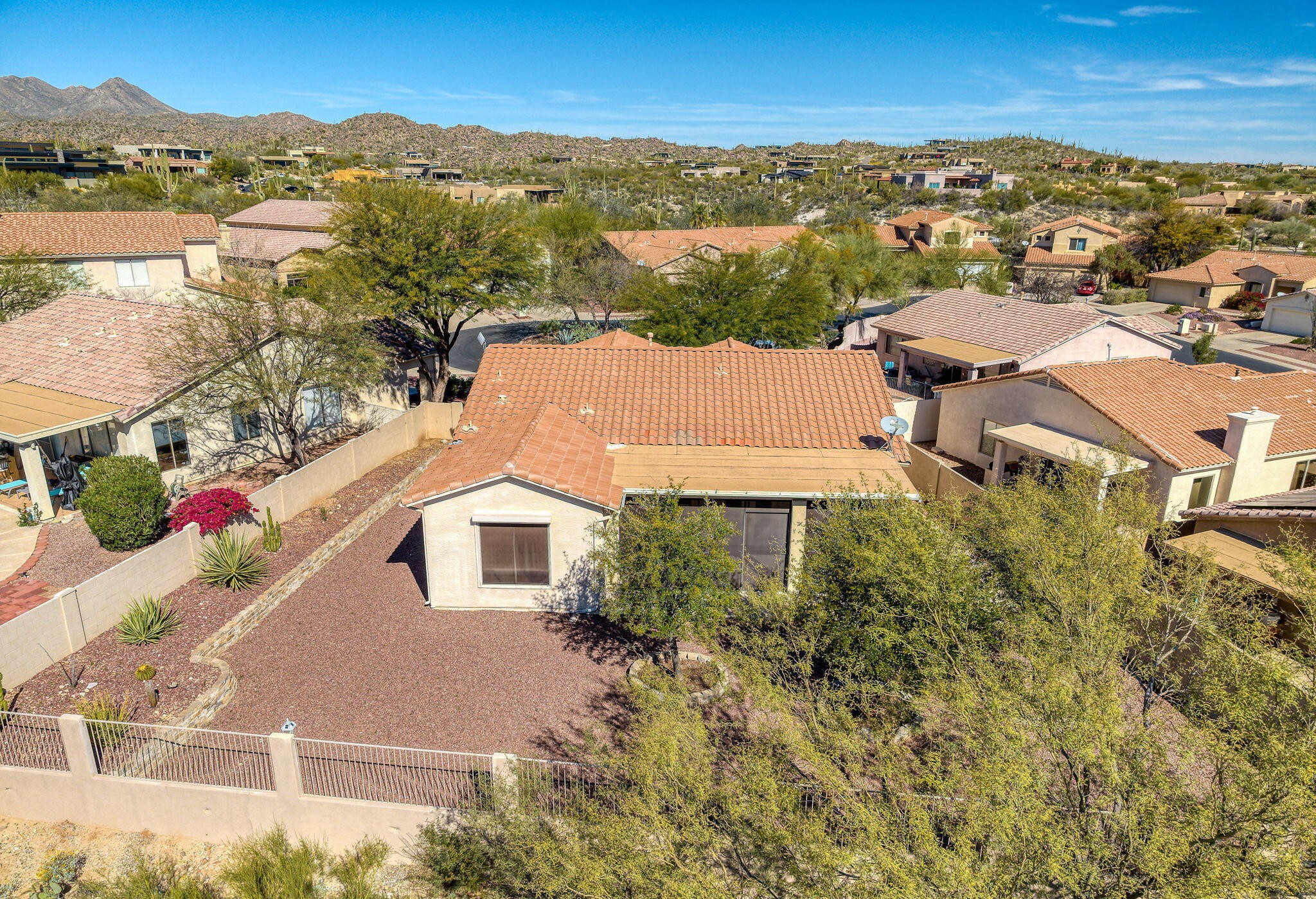  33 W Golden Spur Place, Tucson, AZ 85755 - 物件實景