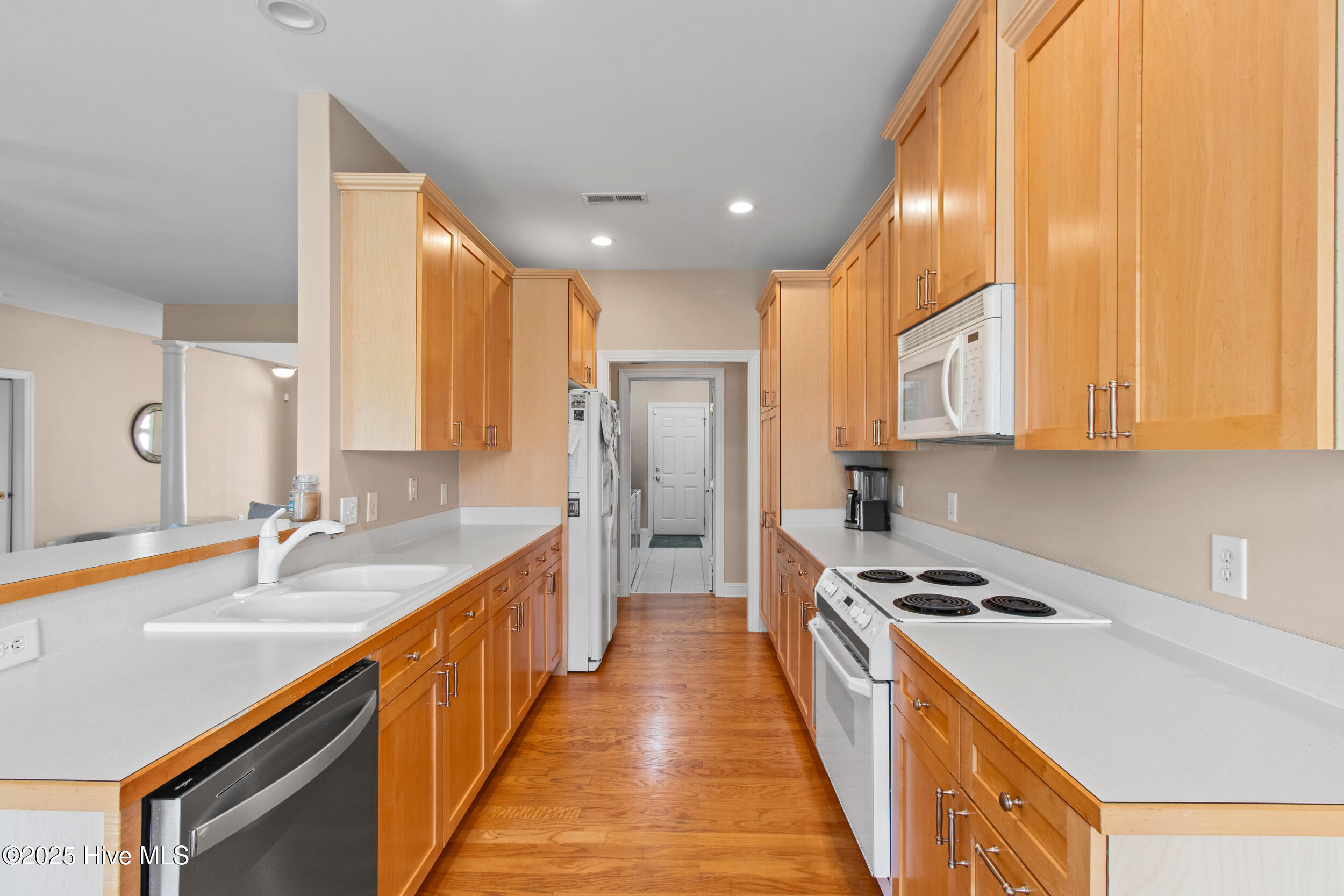 Leland, North Carolina, 28451, United States, 3 Bedrooms Bedrooms, ,2 BathroomsBathrooms,Residential,For Sale,1991325