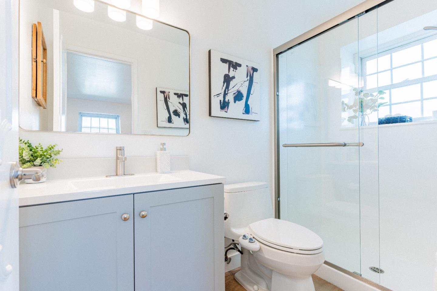 Mountain View, California, 94040, United States, 2 Bedrooms Bedrooms, ,2 BathroomsBathrooms,Residential,For Sale,1988122