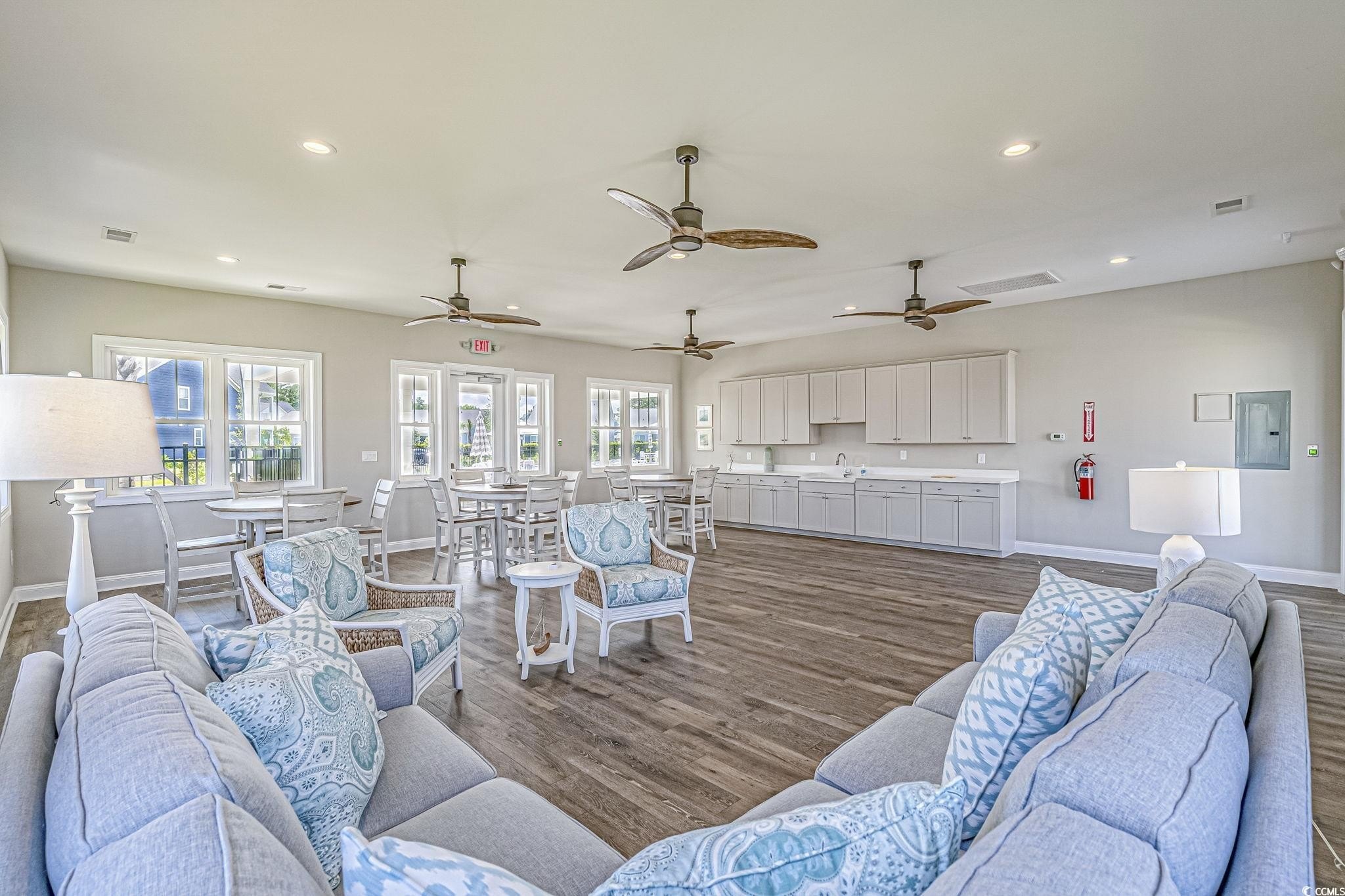 Myrtle Beach, South Carolina, 29579, United States, 4 Bedrooms Bedrooms, ,4 BathroomsBathrooms,Residential,For Sale,2006474