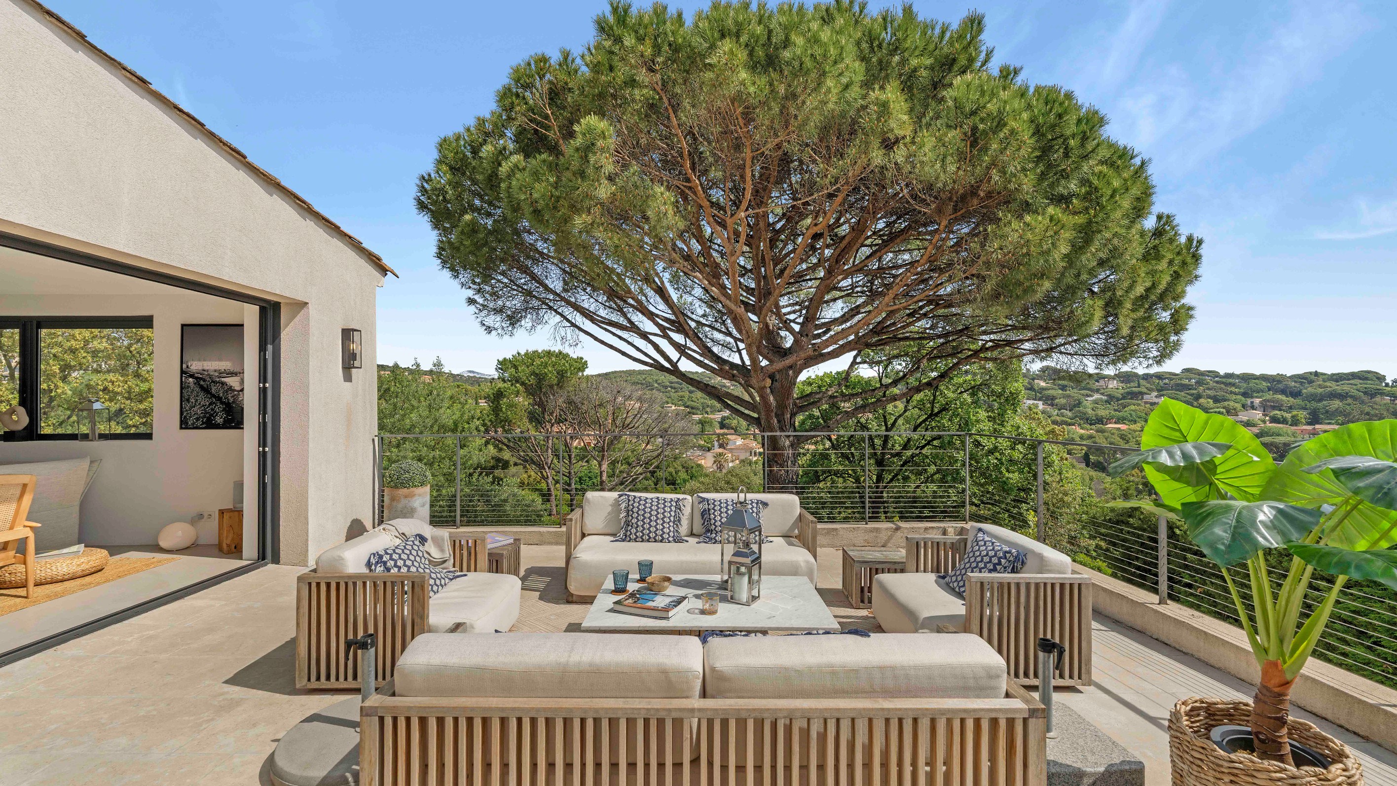  Grimaud sea view villa in gated estate with private beach access near Saint-Tro… - 物件實景