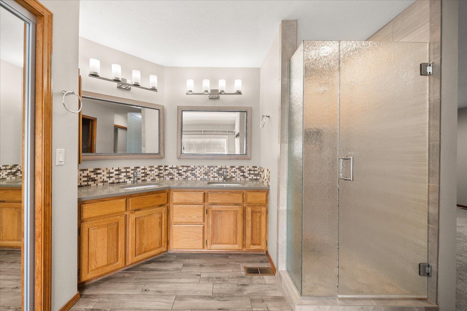 Spokane, Washington, 99203, United States, 3 Bedrooms Bedrooms, ,3 BathroomsBathrooms,Residential,For Sale,1978523