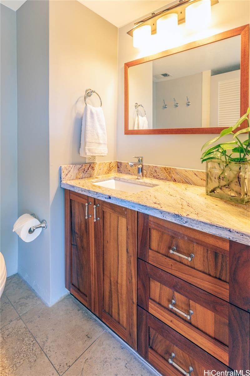 Honolulu, Hawaii, 96815, United States, 2 Bedrooms Bedrooms, ,2 BathroomsBathrooms,Residential,For Sale,1846799