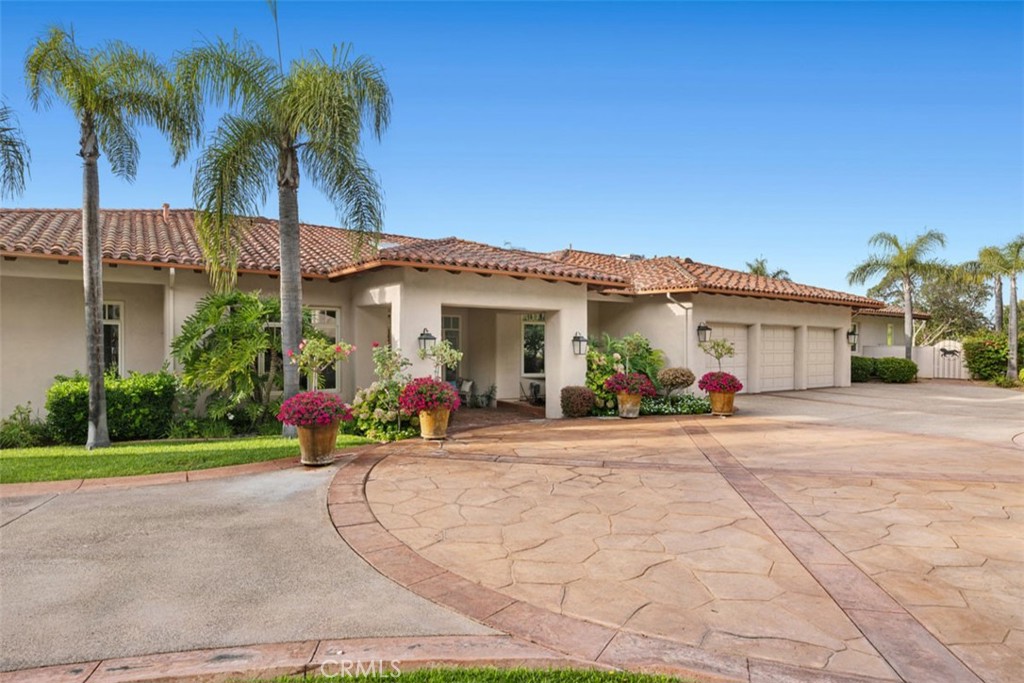 Rancho Santa Fe, California, 92067, United States, 5 Bedrooms Bedrooms, ,6 BathroomsBathrooms,Residential,For Sale,1989068