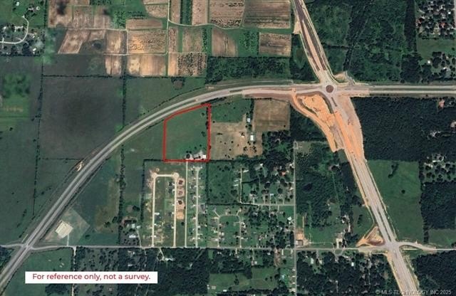 Tahlequah, Oklahoma, 74464, United States, 2 Bedrooms Bedrooms, ,2 BathroomsBathrooms,Residential,For Sale,1977801