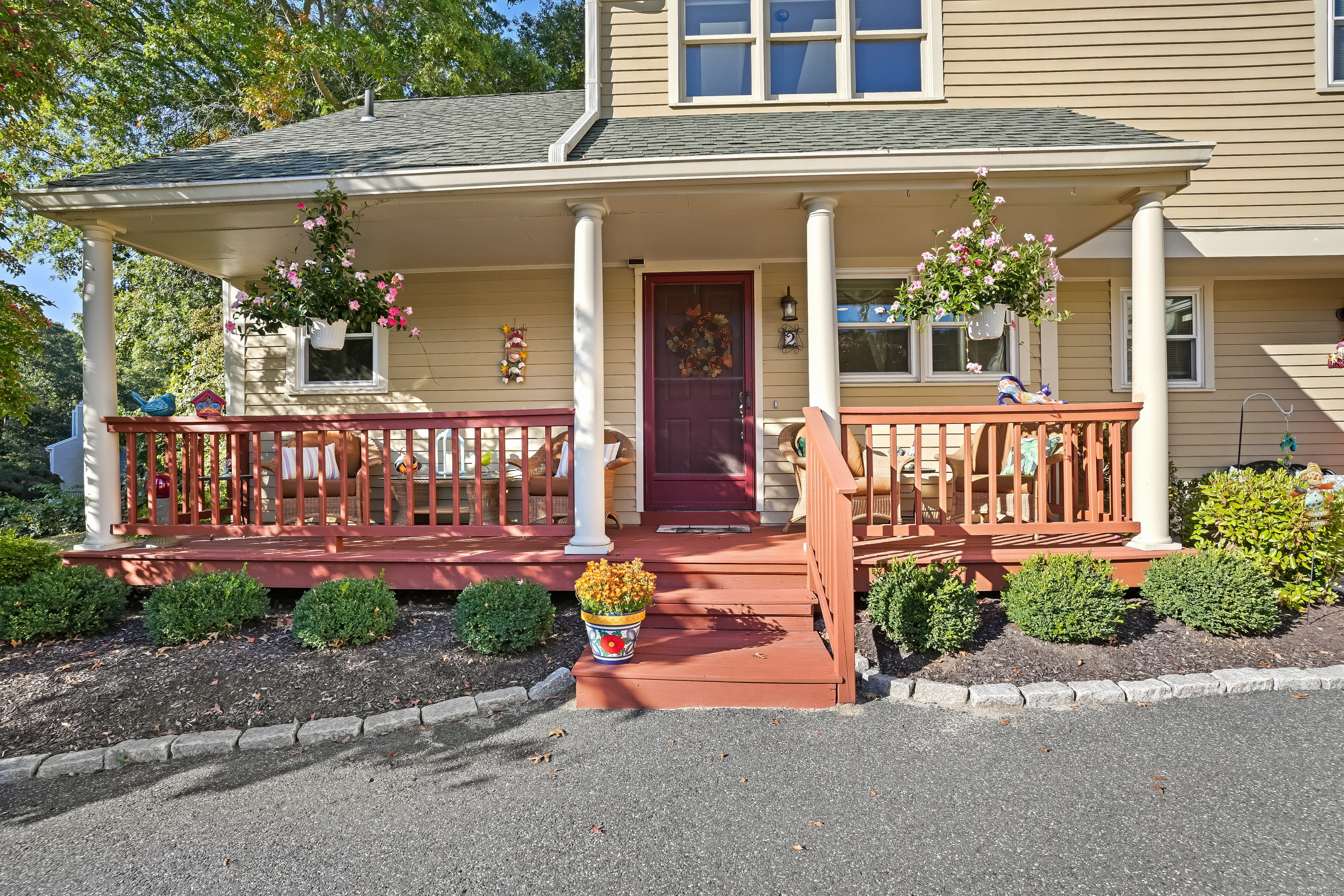 New Milford, Connecticut, 06776, United States, 2 Bedrooms Bedrooms, ,3 BathroomsBathrooms,Residential,For Sale,1970230