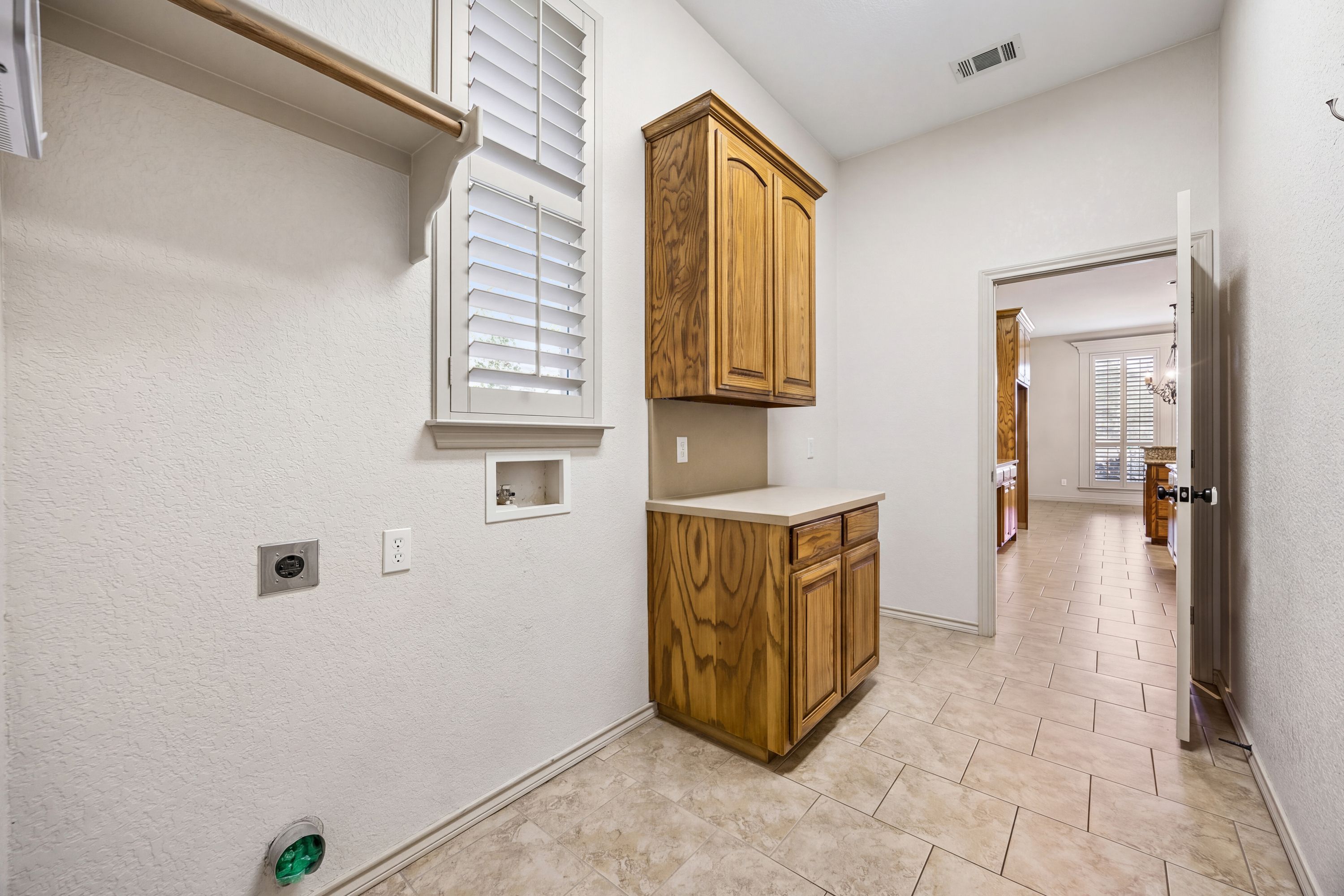  837 Thomas Crossing Drive, Fort Worth, TX, 76028 - 物件實景