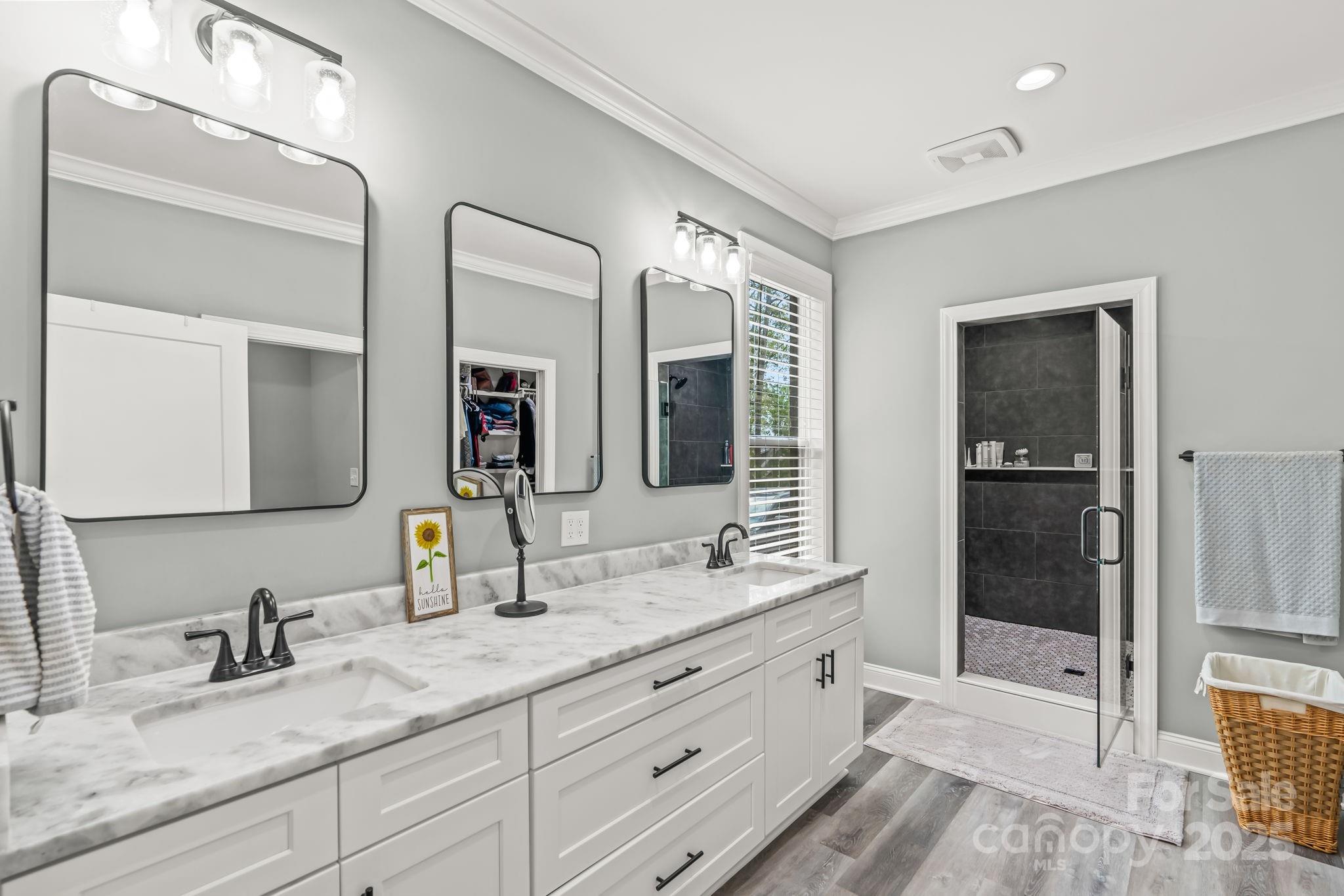 Lexington, North Carolina, 27292, United States, 4 Bedrooms Bedrooms, ,3 BathroomsBathrooms,Residential,For Sale,1847027