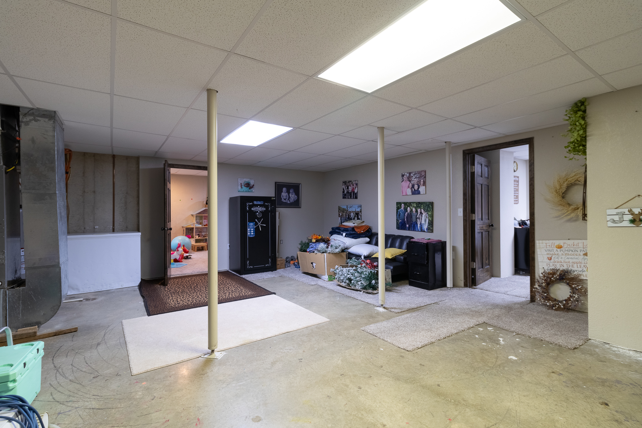 Brownstown, Illinois, 62418, United States, 4 Bedrooms Bedrooms, ,2 BathroomsBathrooms,Residential,For Sale,2015719