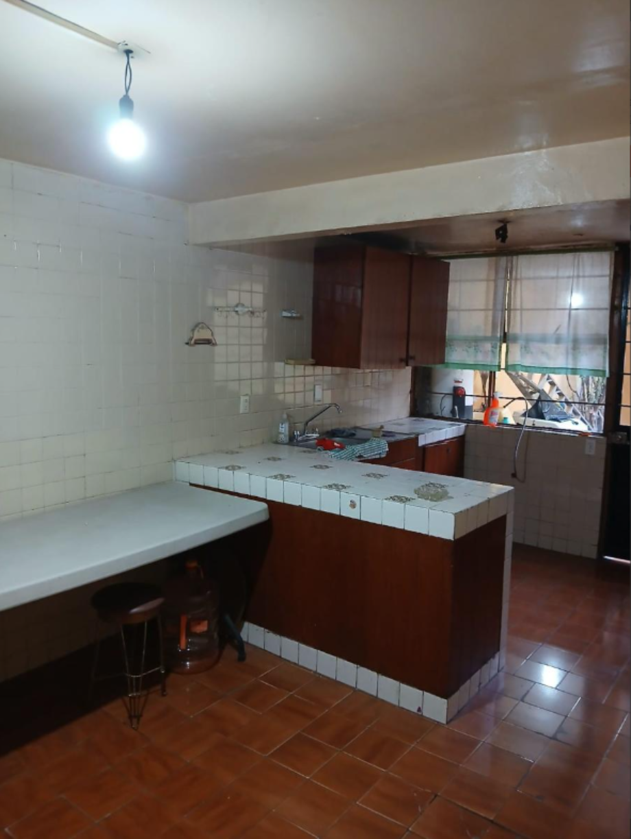 Coyoacán, Ciudad de México, 04700, Mexico, 5 Bedrooms Bedrooms, ,2 BathroomsBathrooms,Residential,For Sale,1849593