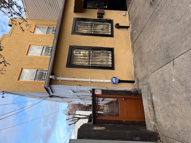 Brooklyn, New York, 11208, United States, 5 Bedrooms Bedrooms, ,3 BathroomsBathrooms,Residential,For Sale,1942677