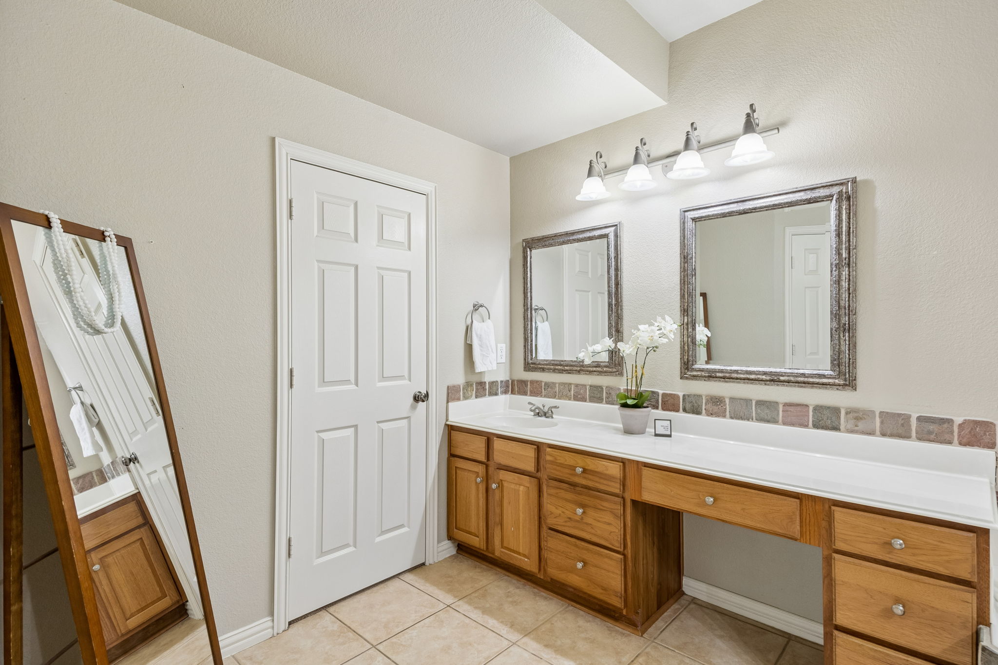  Effortless Executive Living Near Lake Ray Hubbard in Gated Turtle Cove - 物件實景