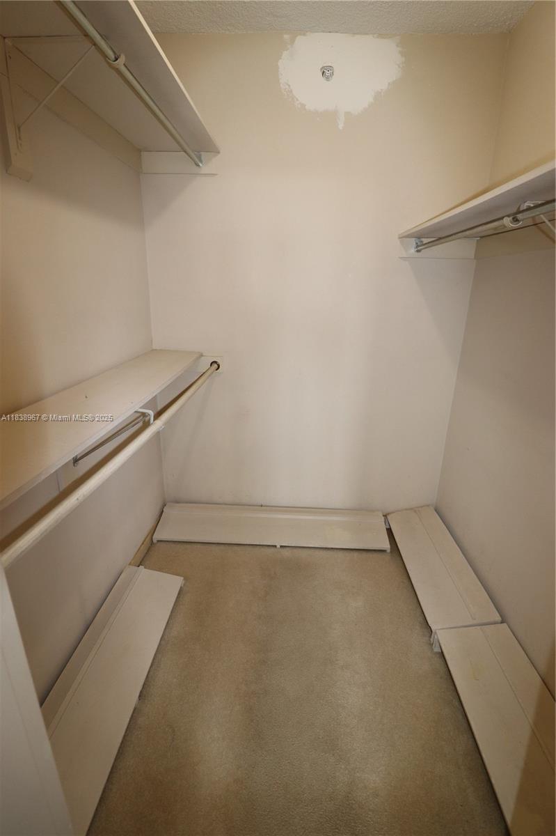 Miami Beach, Florida, 33140, United States, 2 Bedrooms Bedrooms, ,2 BathroomsBathrooms,Residential,For Sale,1890923