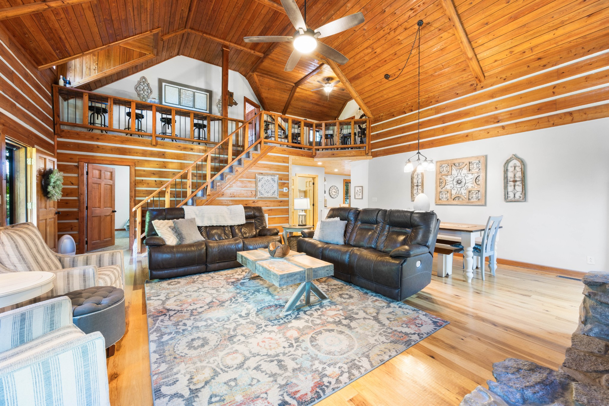 Dover, Tennessee, 37058, United States, 4 Bedrooms Bedrooms, ,3 BathroomsBathrooms,Residential,For Sale,1915564