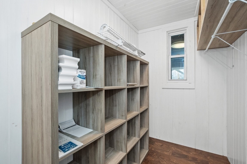 Weymouth, Massachusetts, 02190, United States, 2 Bedrooms Bedrooms, ,1 BathroomBathrooms,Residential,For Sale,1897259