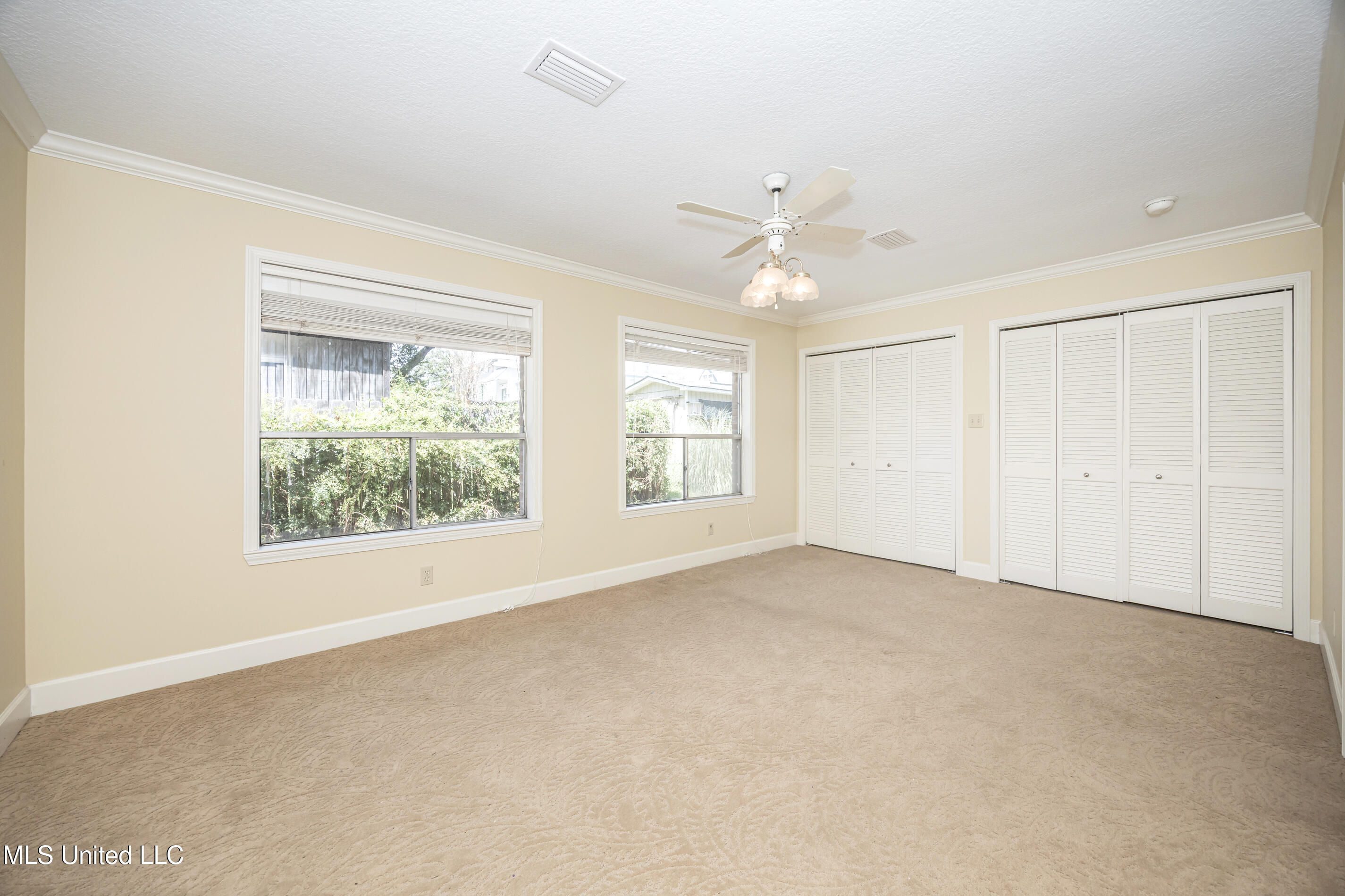 Ocean Springs, Mississippi, 39564, United States, 3 Bedrooms Bedrooms, ,3 BathroomsBathrooms,Residential,For Sale,1903607