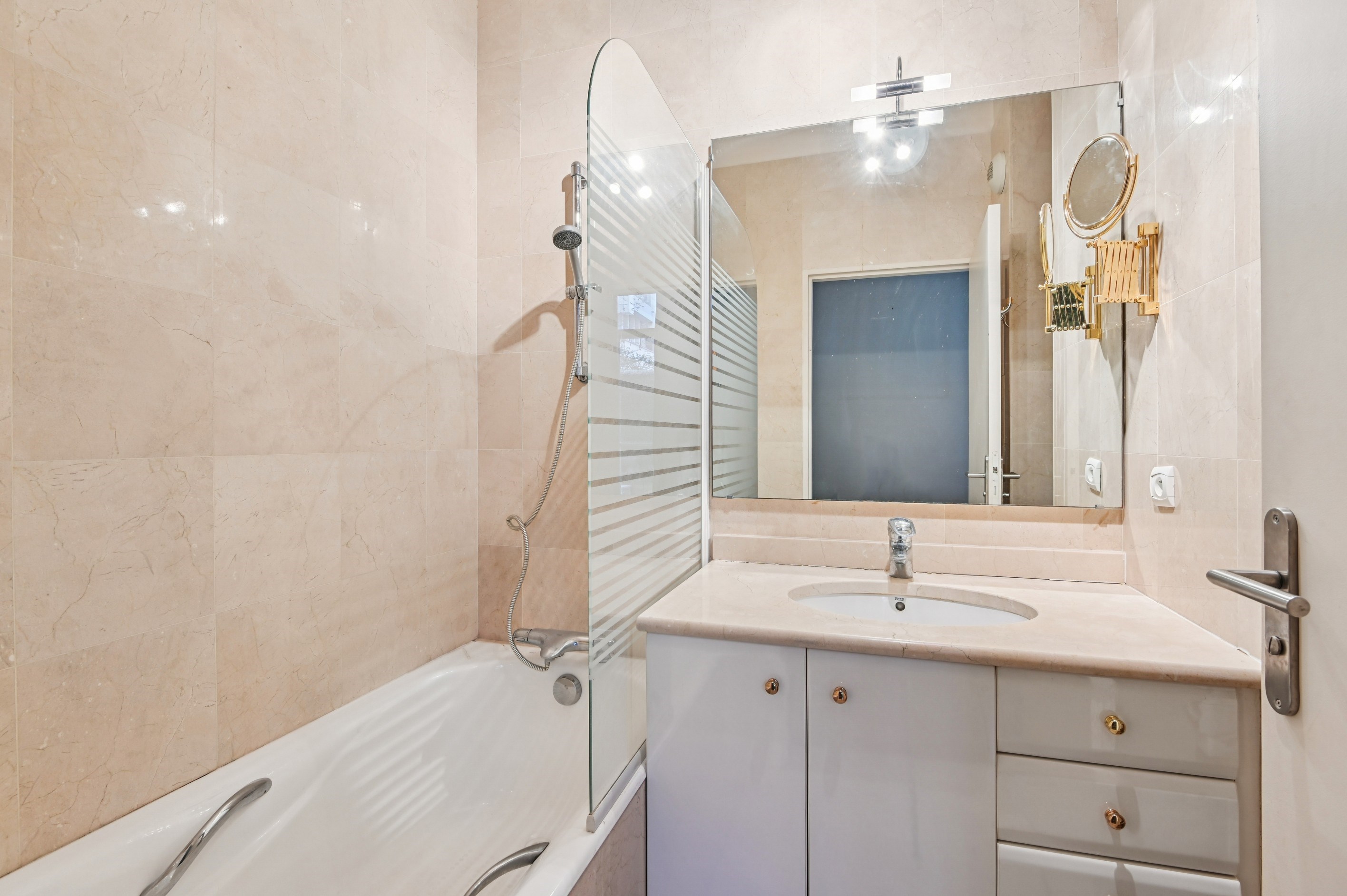  Near Victor Hugo, nice 120 sqm apartment with large terrace - 物件實景