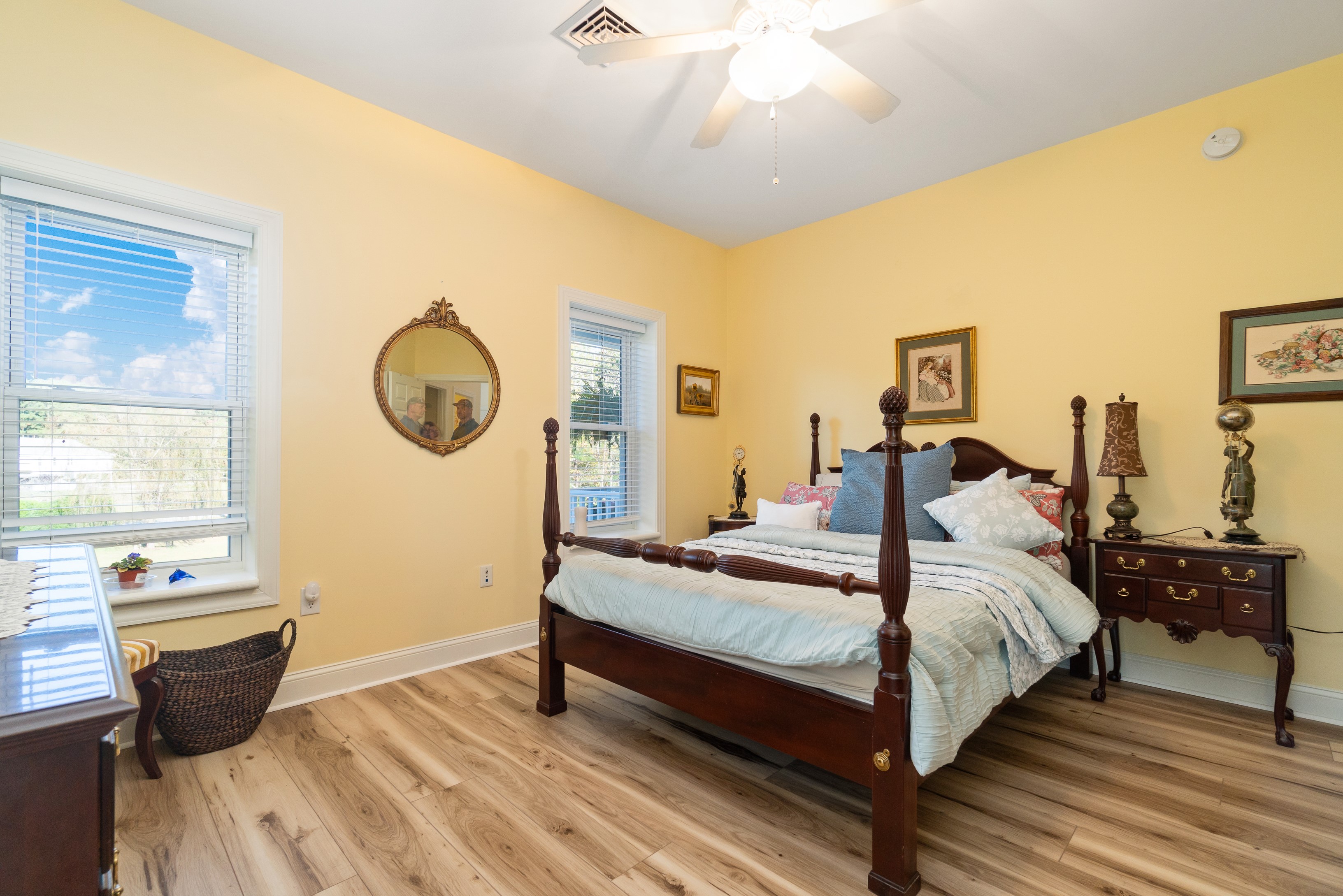 Oriental, North Carolina, 28571, United States, 3 Bedrooms Bedrooms, ,3 BathroomsBathrooms,Residential,For Sale,1985657