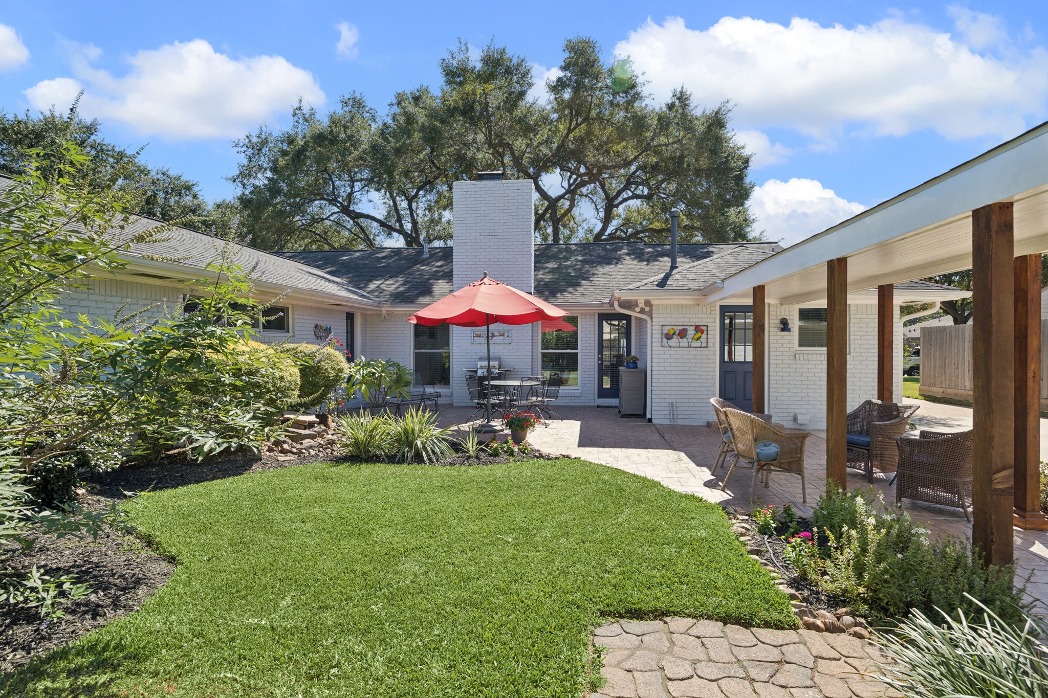  4318 Stillbrooke Drive - 物件實景