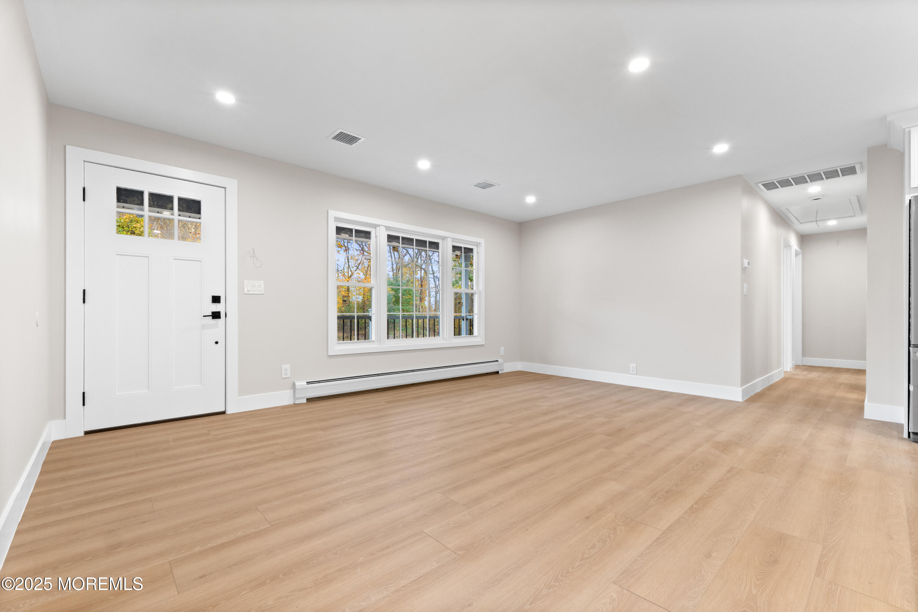 Middletown, New Jersey, 07748, United States, 3 Bedrooms Bedrooms, ,3 BathroomsBathrooms,Residential,For Sale,1987371