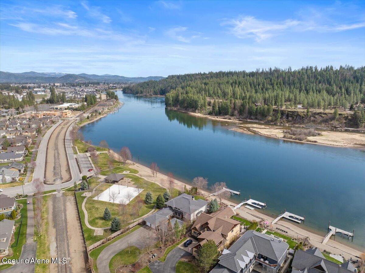 Coeur D'alene, Idaho, 83814, United States, 2 Bedrooms Bedrooms, ,1 BathroomBathrooms,Residential,For Sale,1761897
