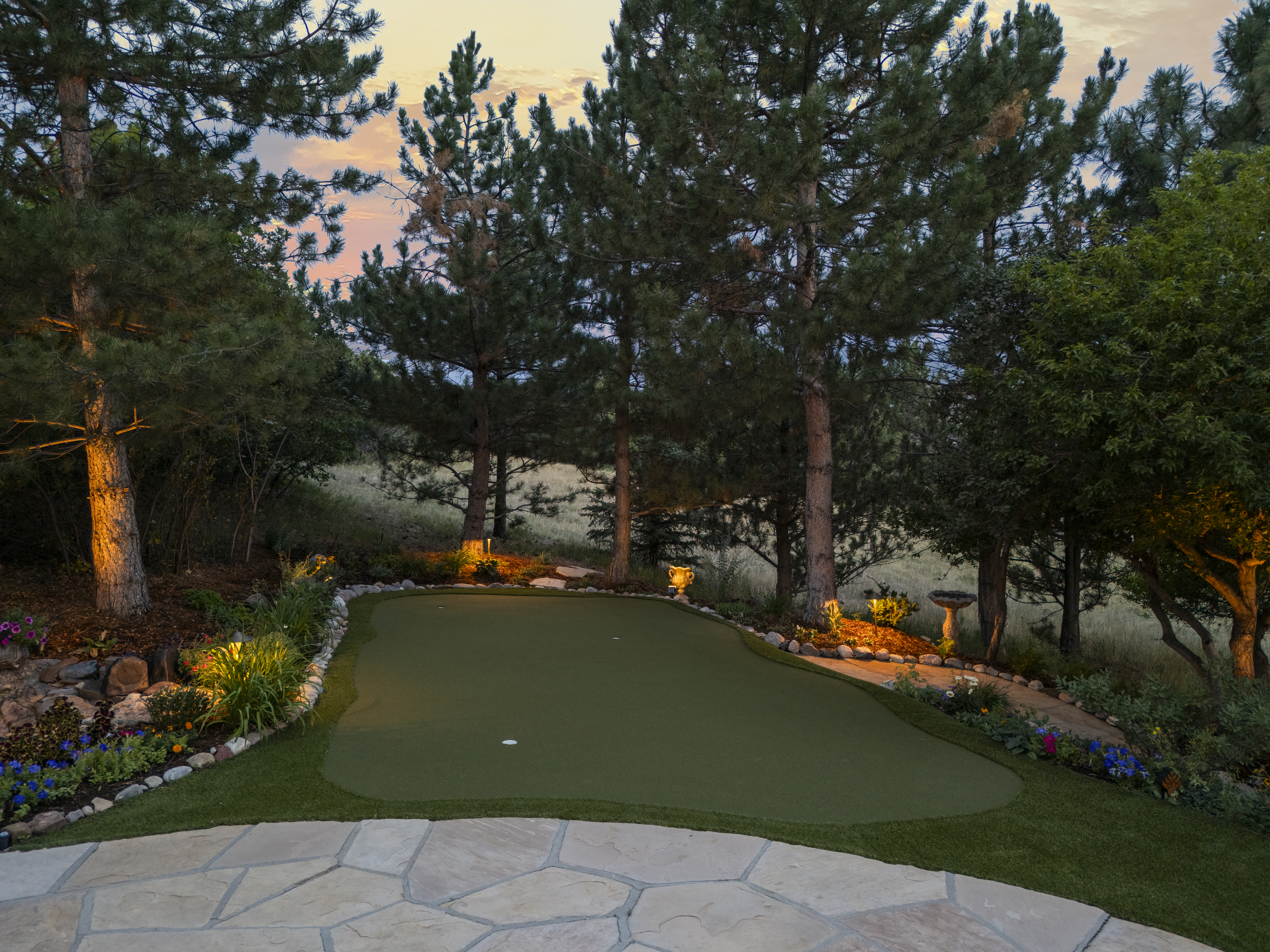  Distinguished 5 Bed  7 Bath Legacy Estate in Castle Pines Village - 物件實景