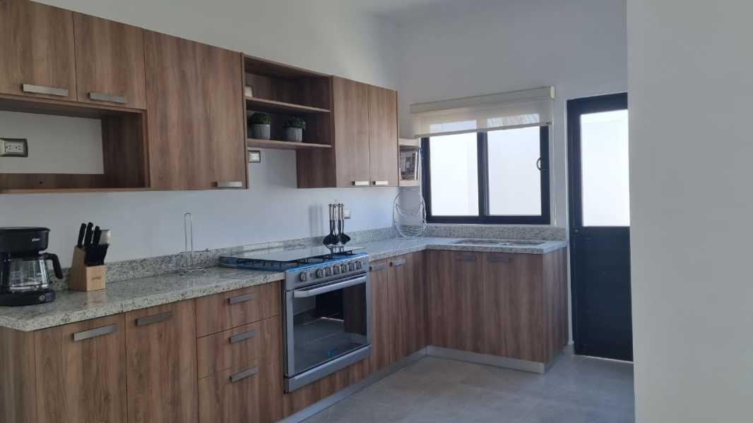 LA RIOJA RESIDENCIAL, Torreón, Coahuila de Zaragoza, 27018, Mexico, 3 Bedrooms Bedrooms, ,2 BathroomsBathrooms,Residential,For Sale,LA RIOJA RESIDENCIAL,1416094