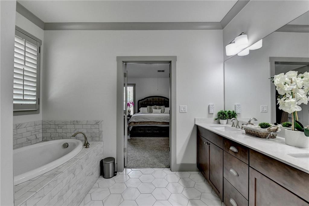 Holly Springs, Georgia, 30115, United States, 3 Bedrooms Bedrooms, ,3 BathroomsBathrooms,Residential,For Sale,1943463