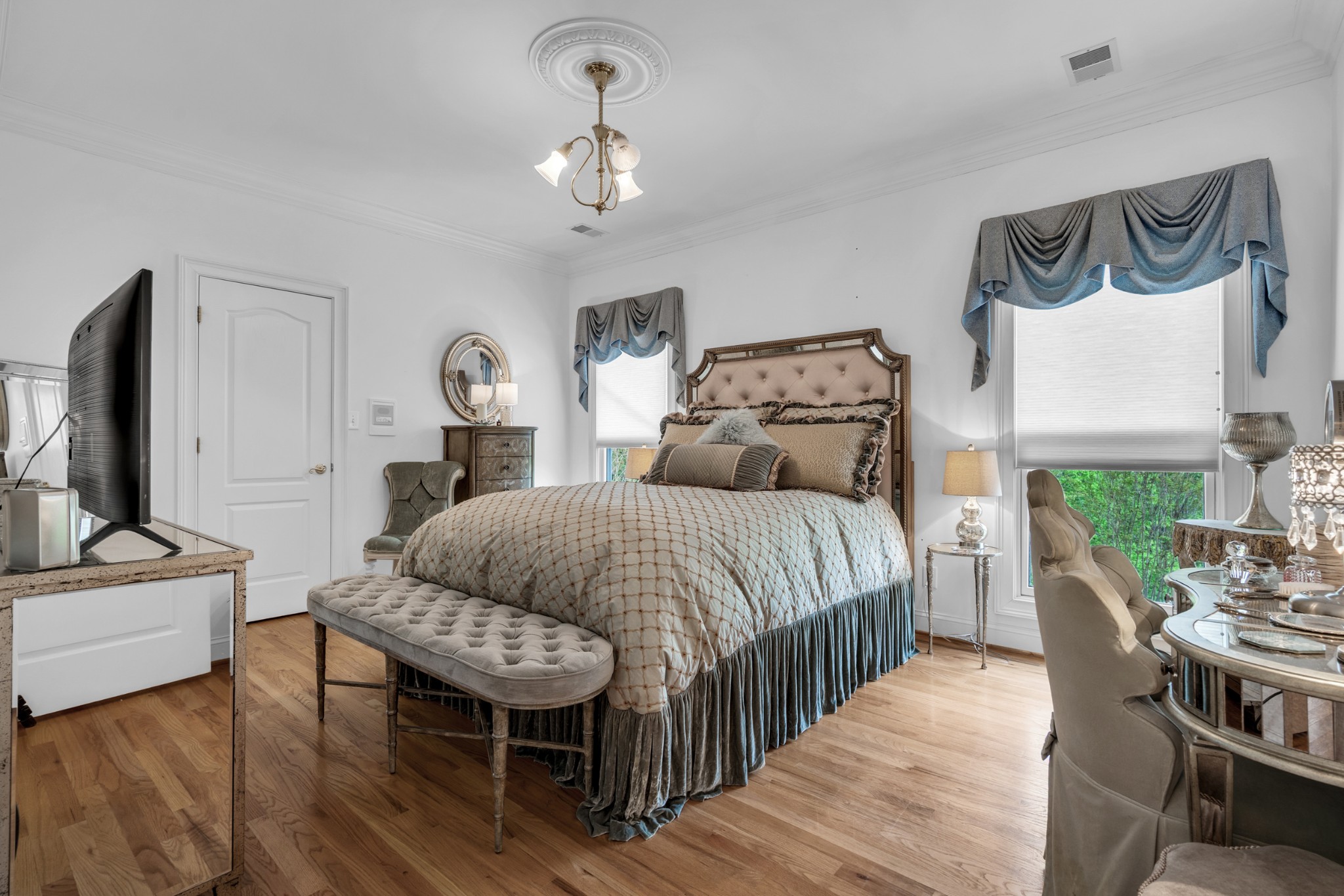 Dover, Tennessee, 37058, United States, 6 Bedrooms Bedrooms, ,4 BathroomsBathrooms,Residential,For Sale,1981726